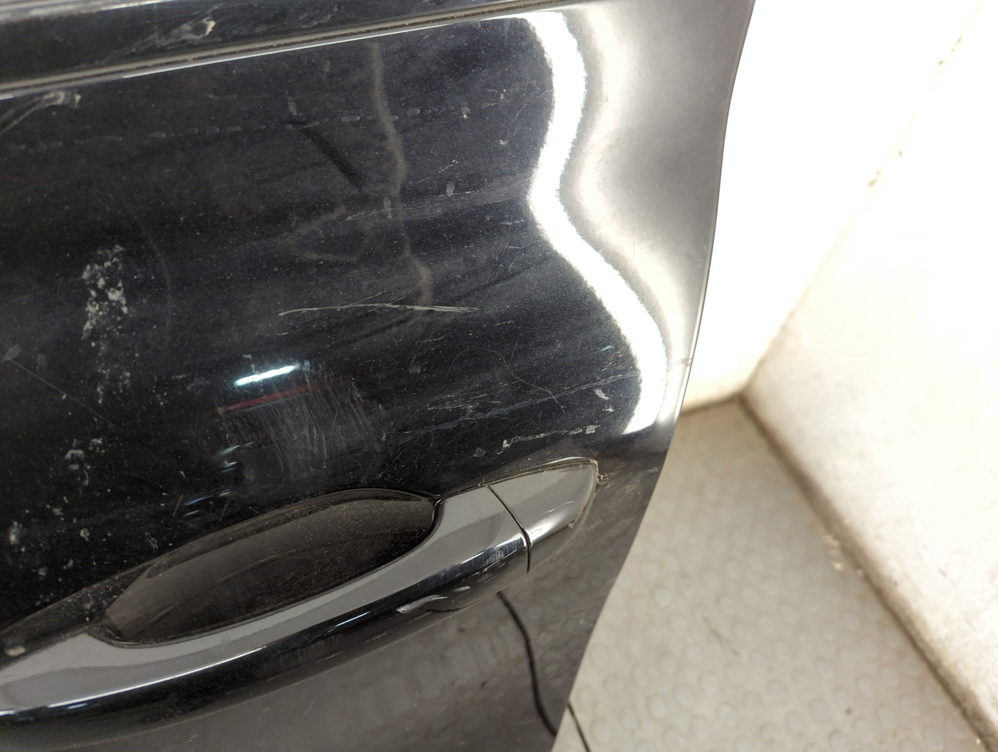 Дверь передняя левая