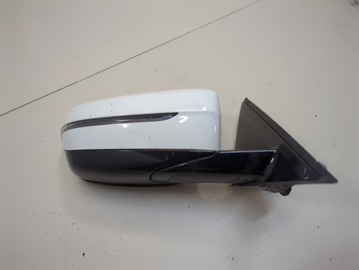 Зеркало правое электрическое