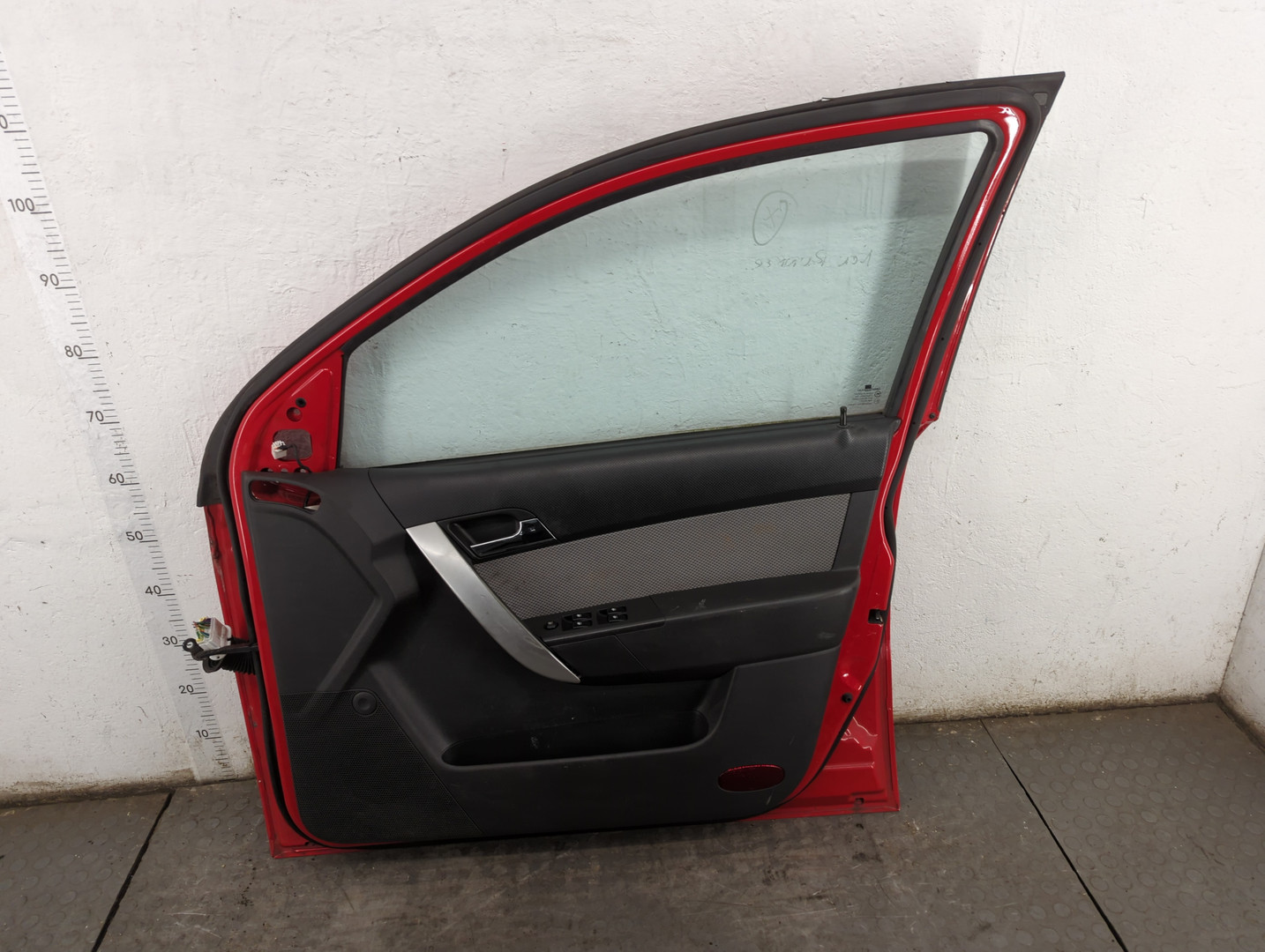 Дверь передняя правая