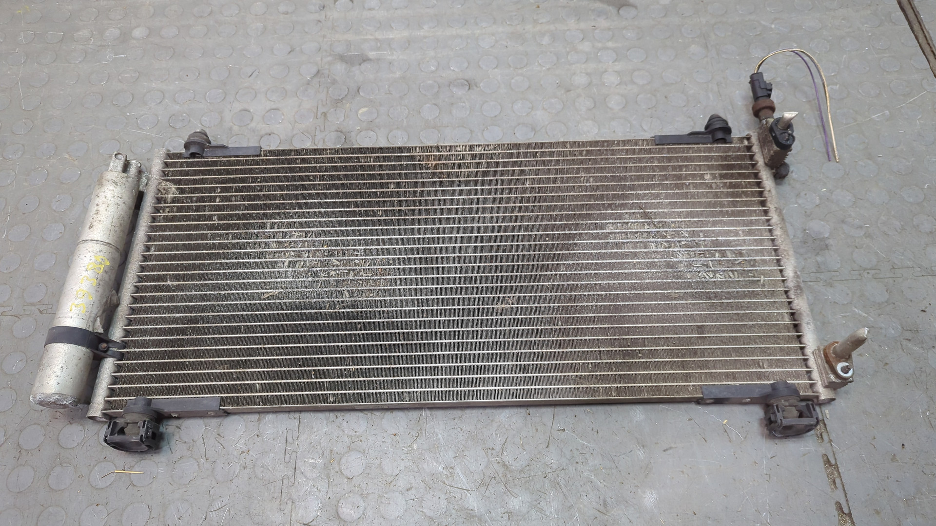 Радиатор кондиционера / конденсер