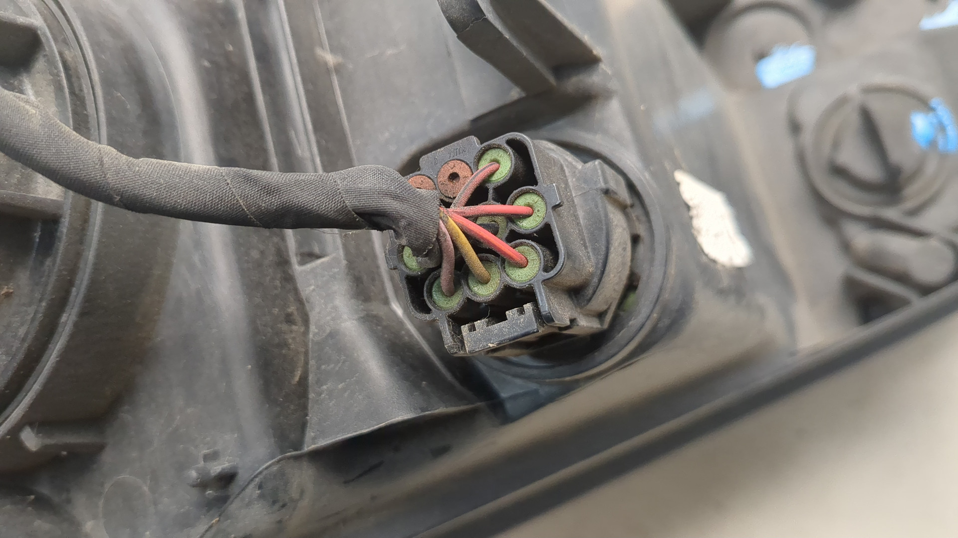 Фара правая