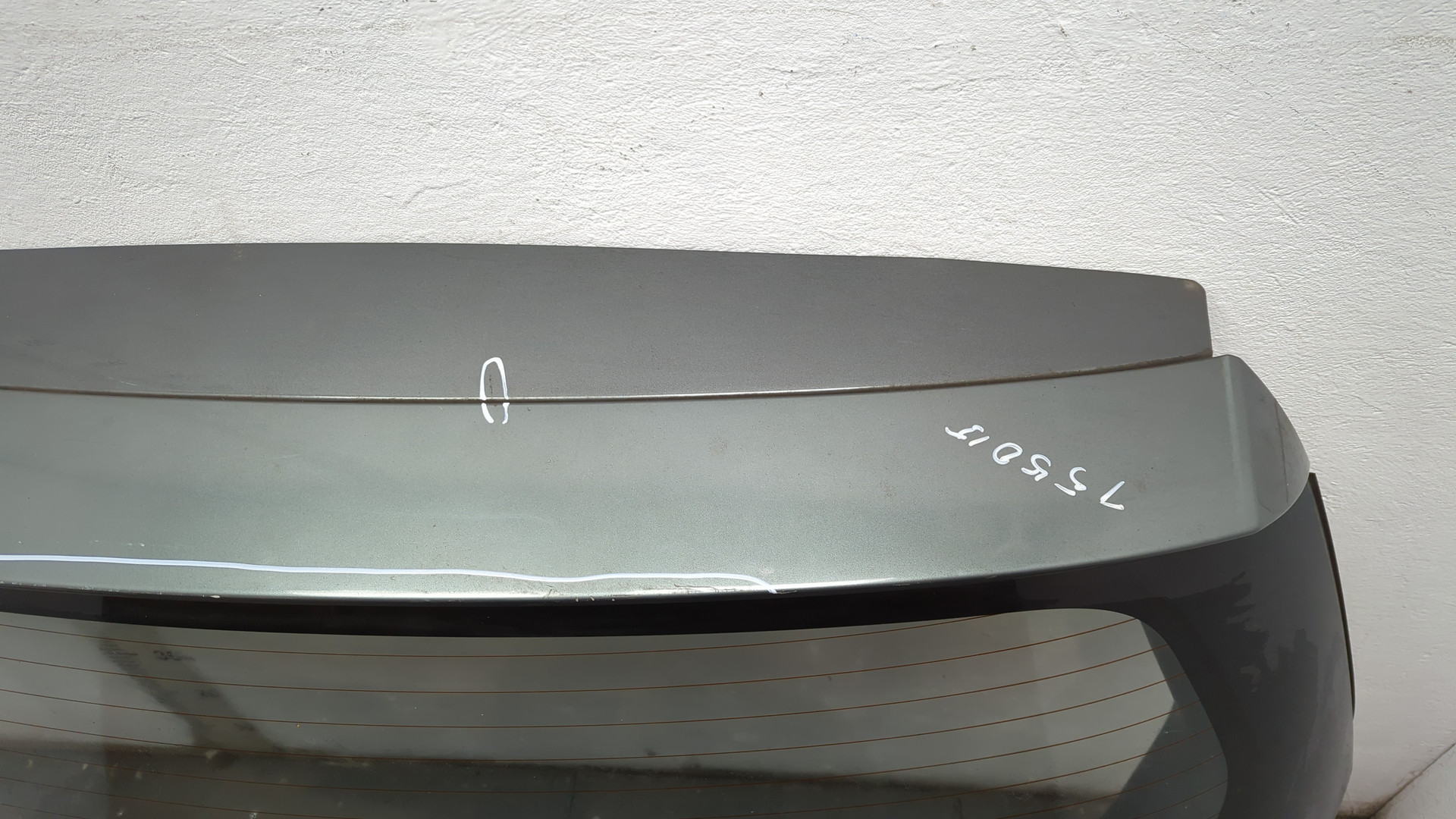 Дверь багажника