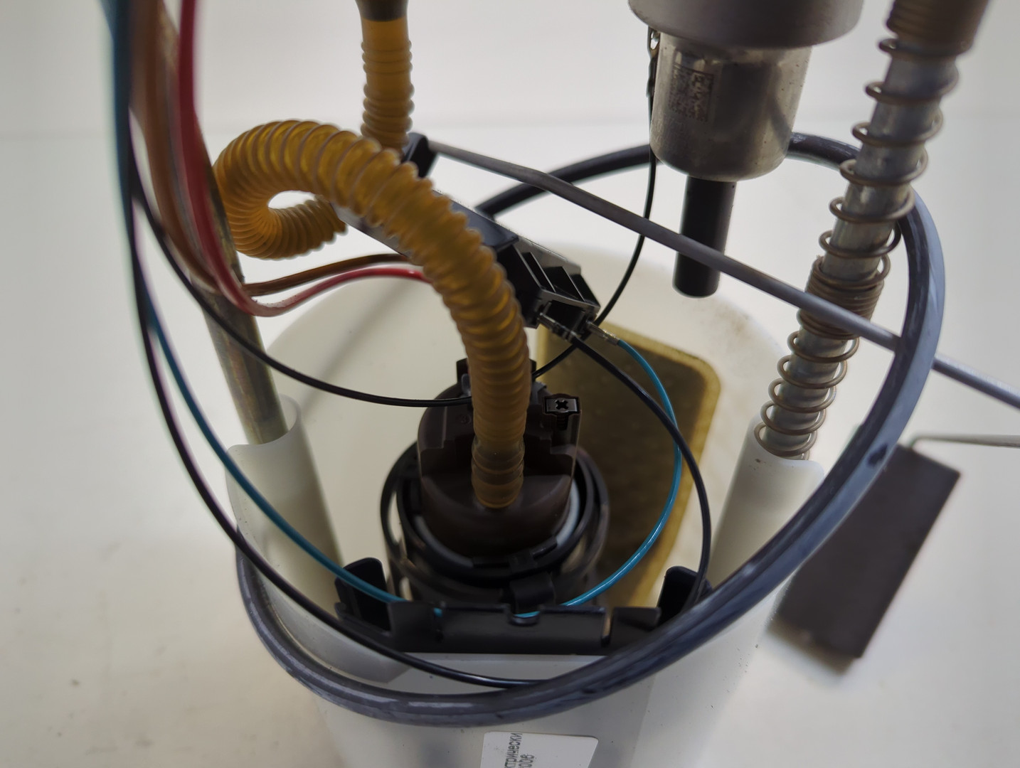 Насос топливный электрический