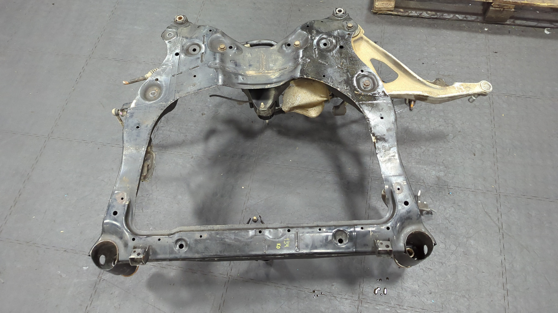 Балка подмоторная