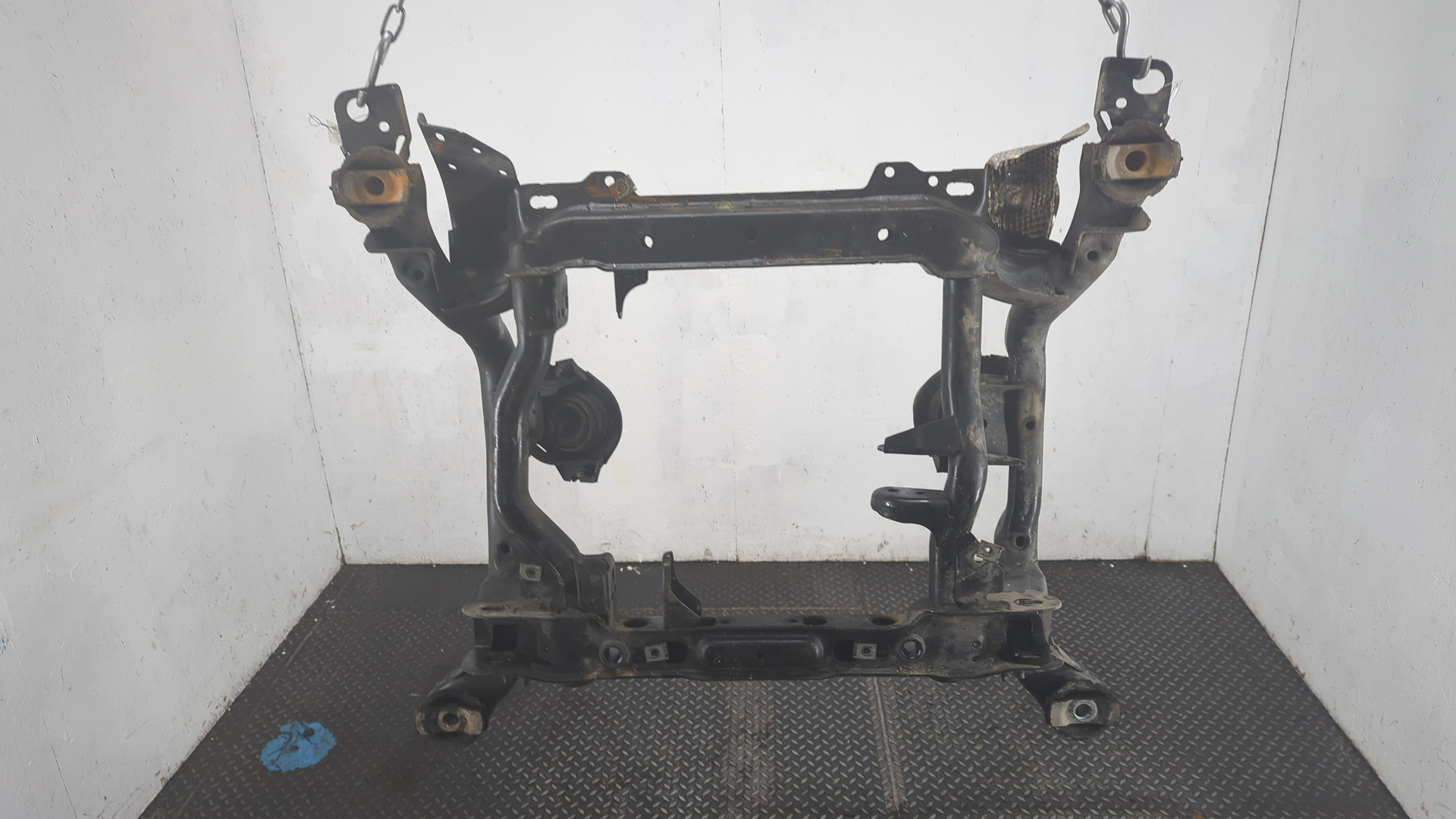 Балка подмоторная