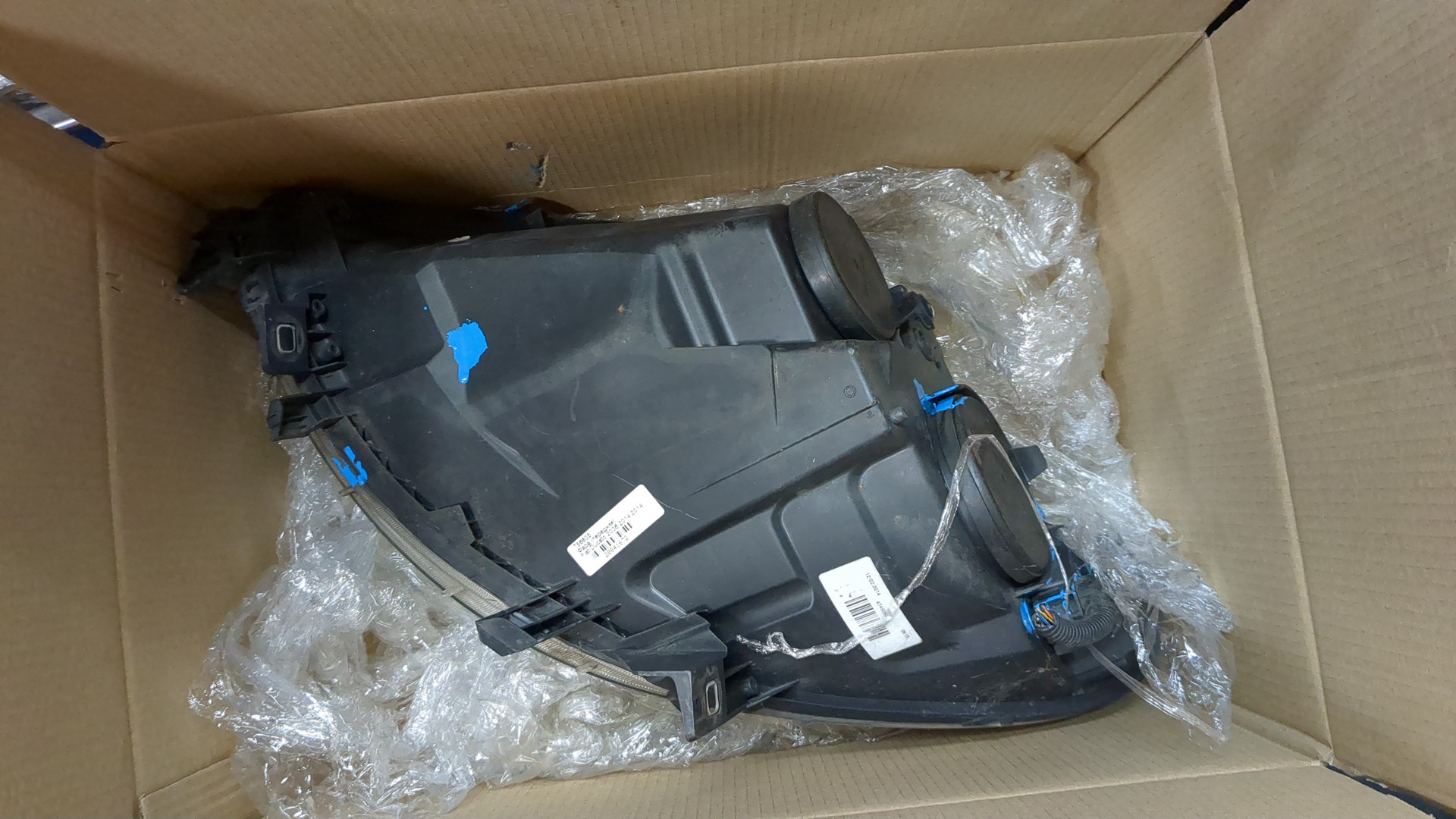 Фара правая