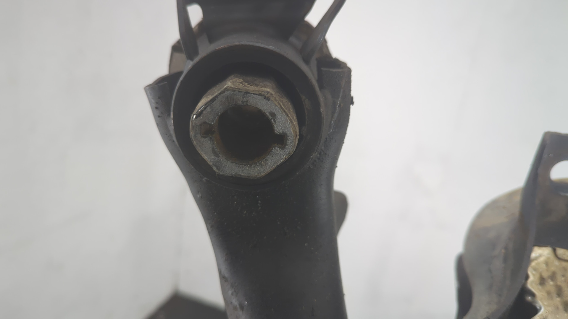 Балка подмоторная