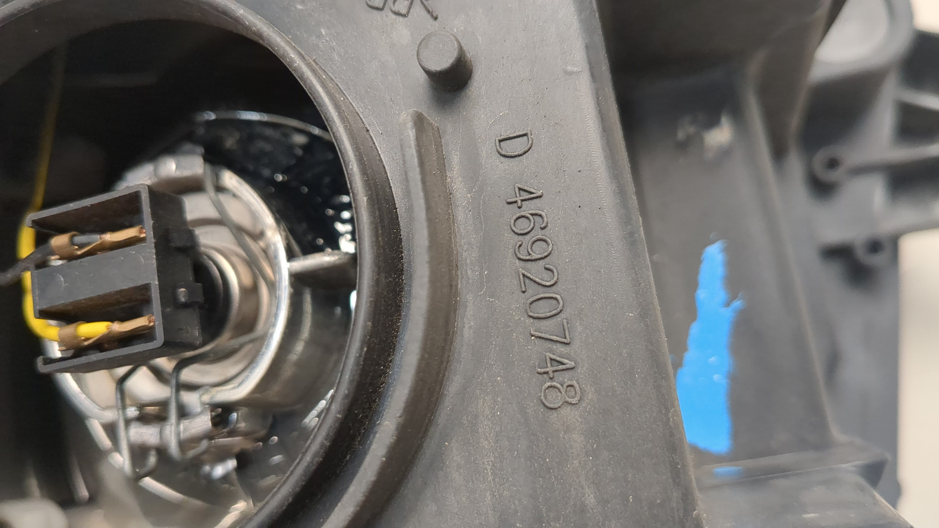 Фара правая