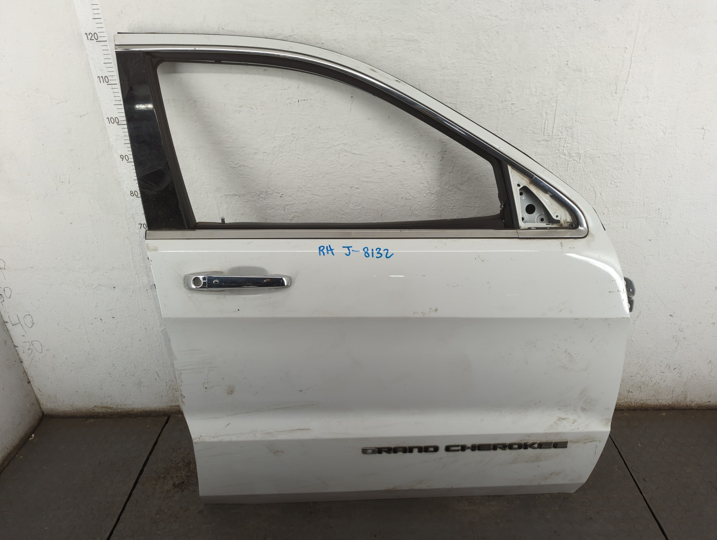 Дверь передняя правая