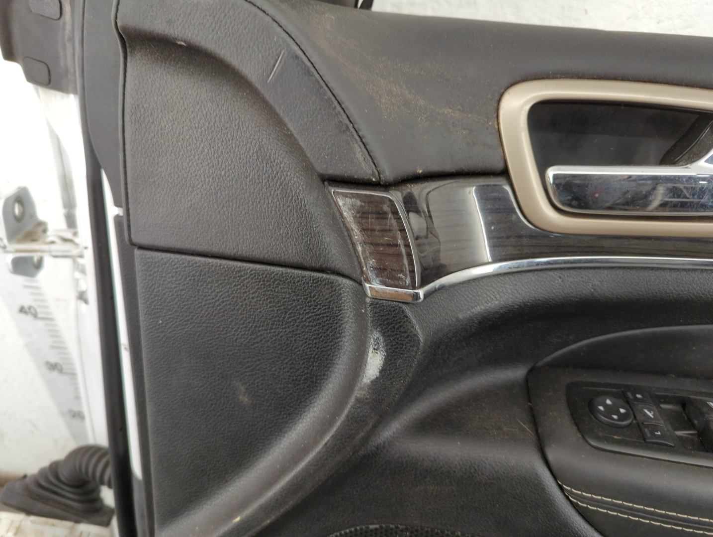 Дверь передняя правая