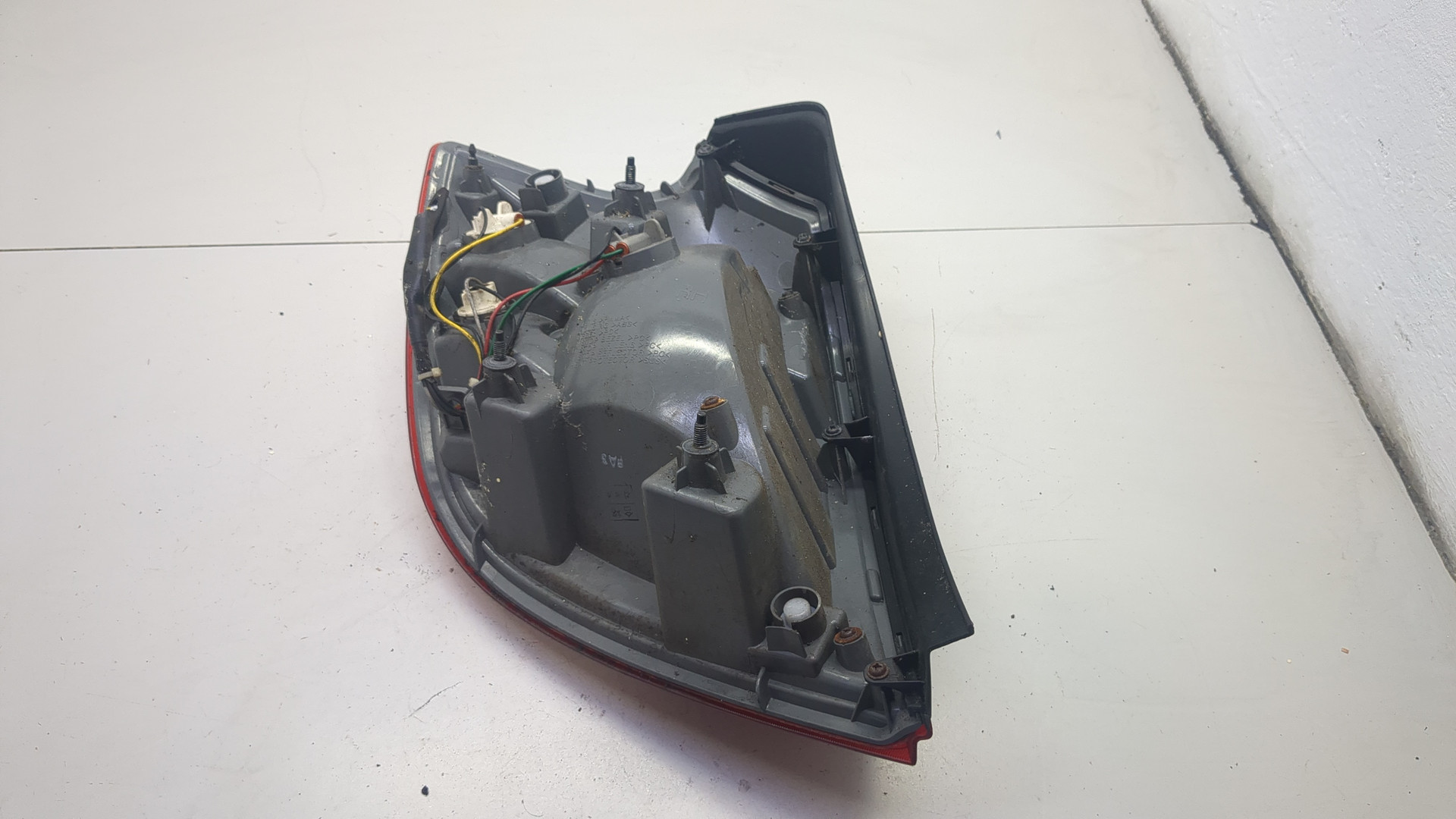 Фонарь задний правый