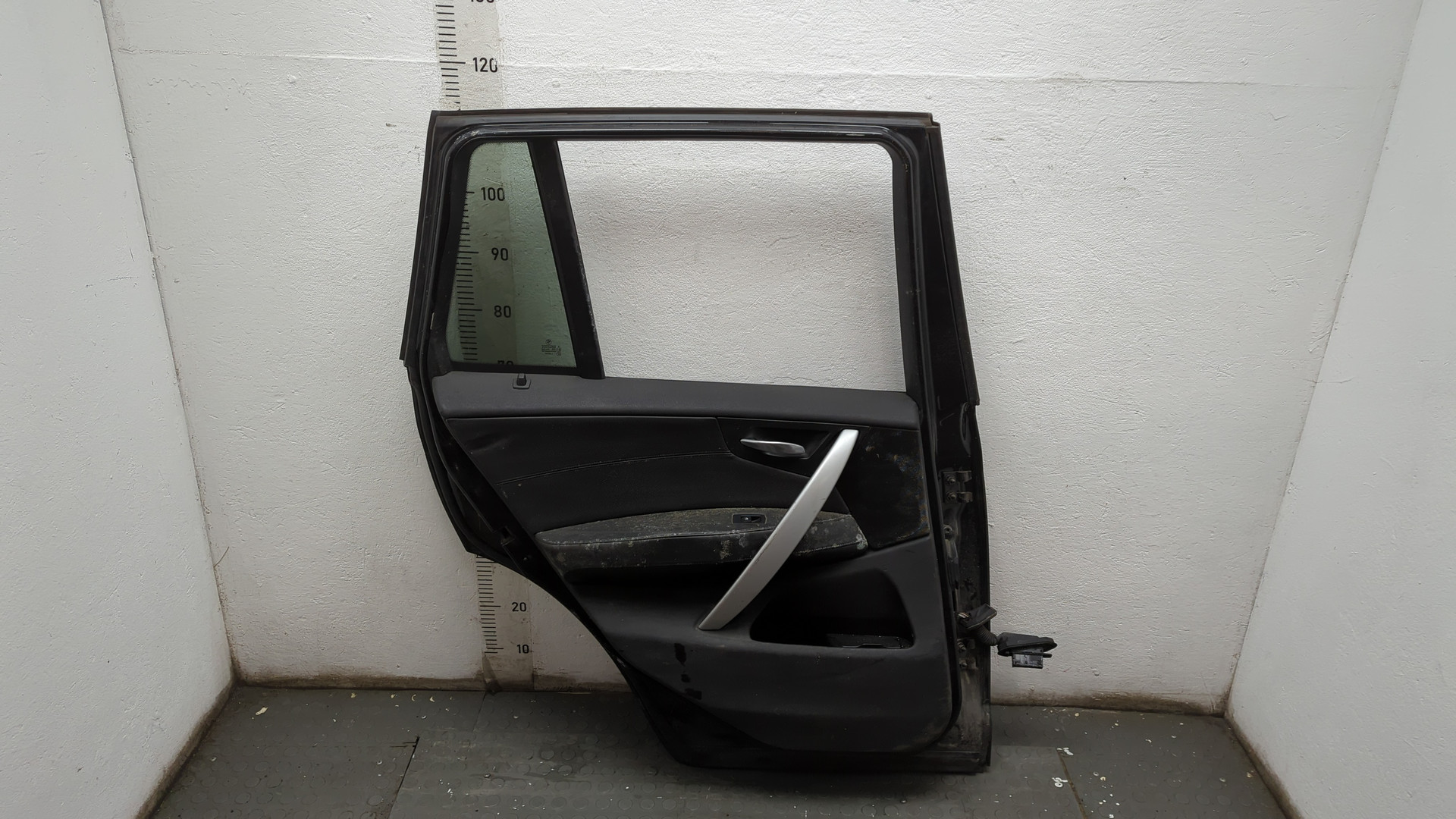 Дверь задняя левая