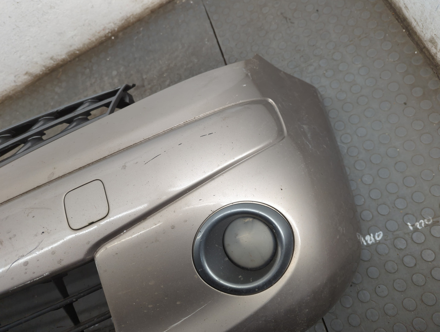 Бампер передний