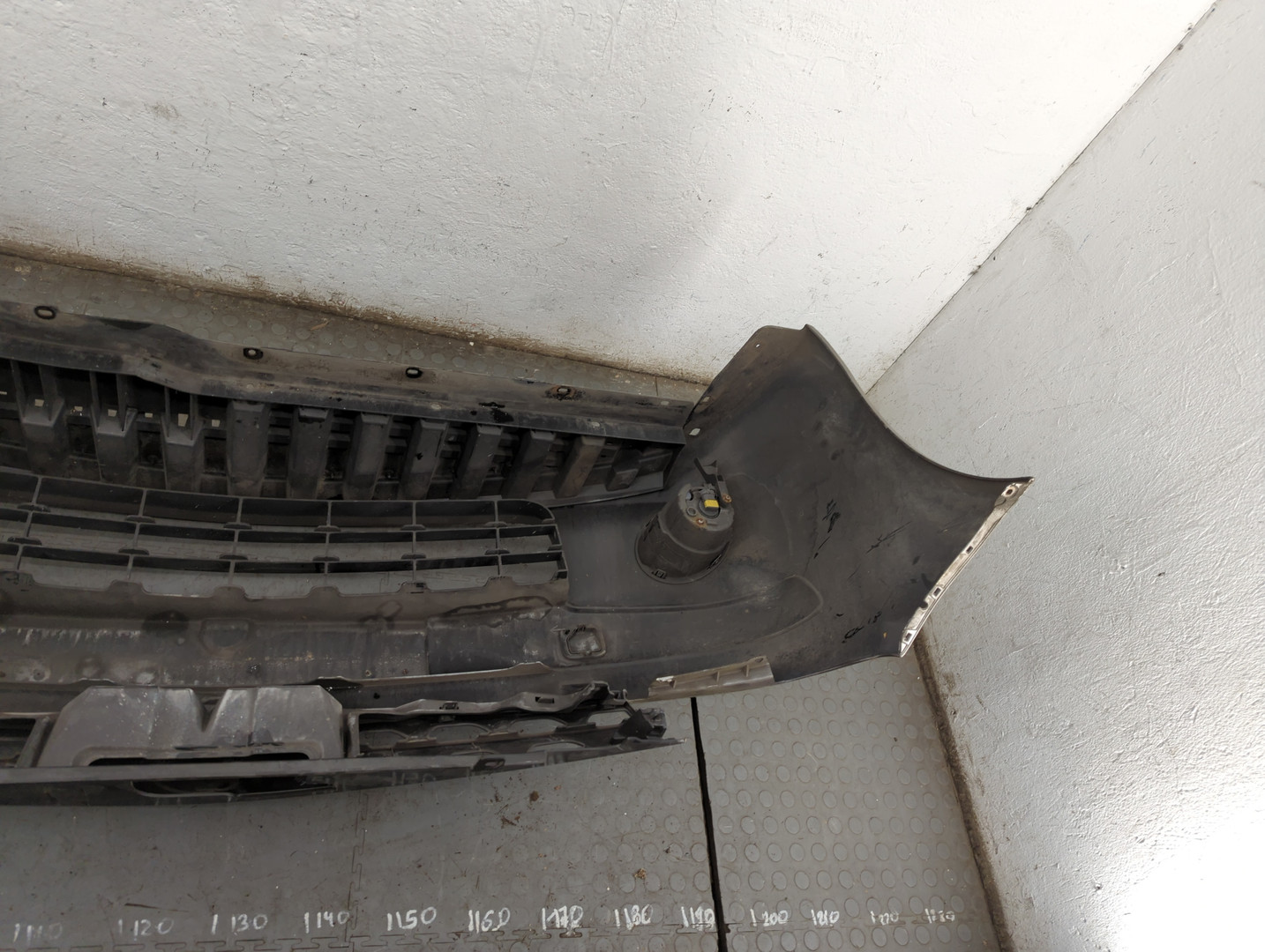 Бампер передний