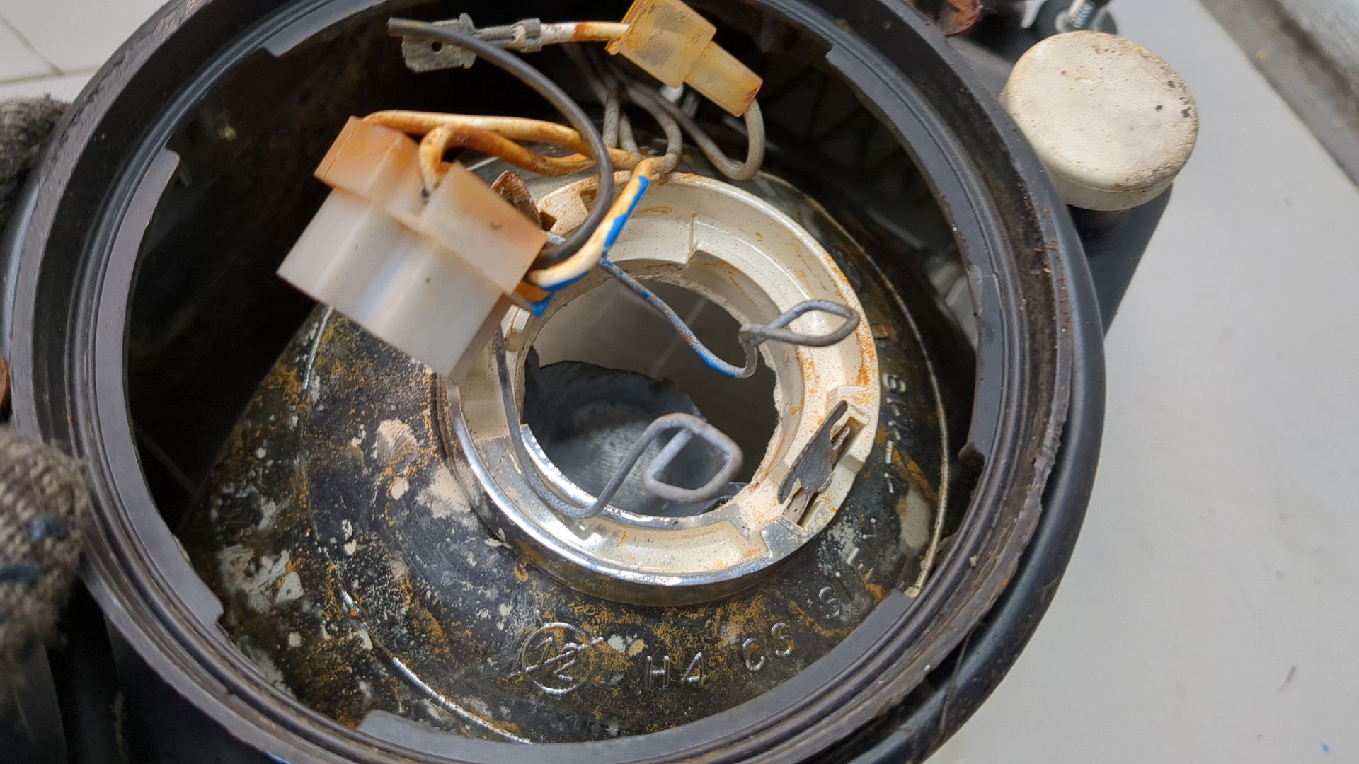 Фара правая