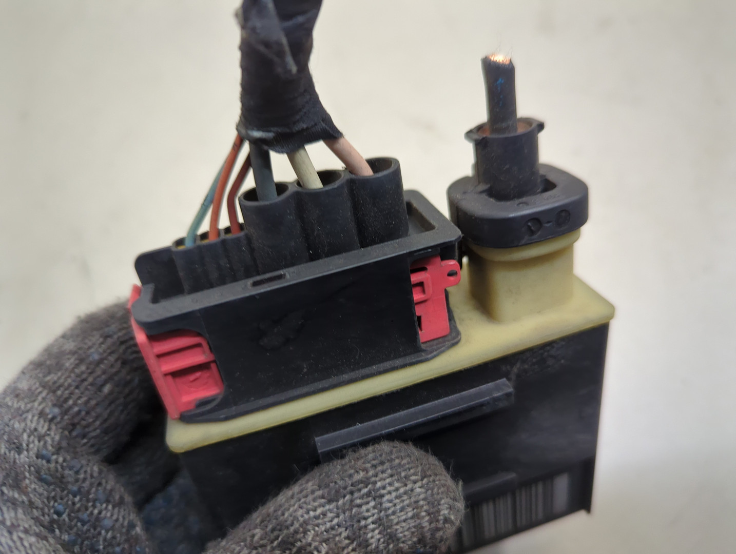 Реле свечей накала