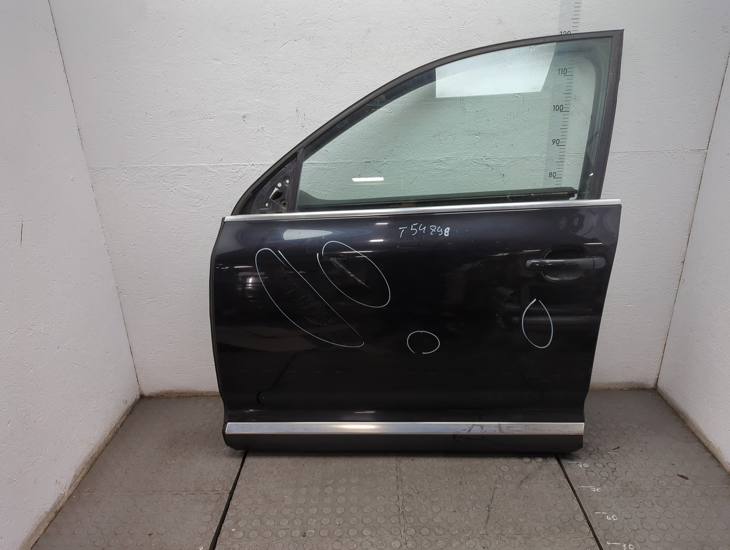 Дверь передняя левая