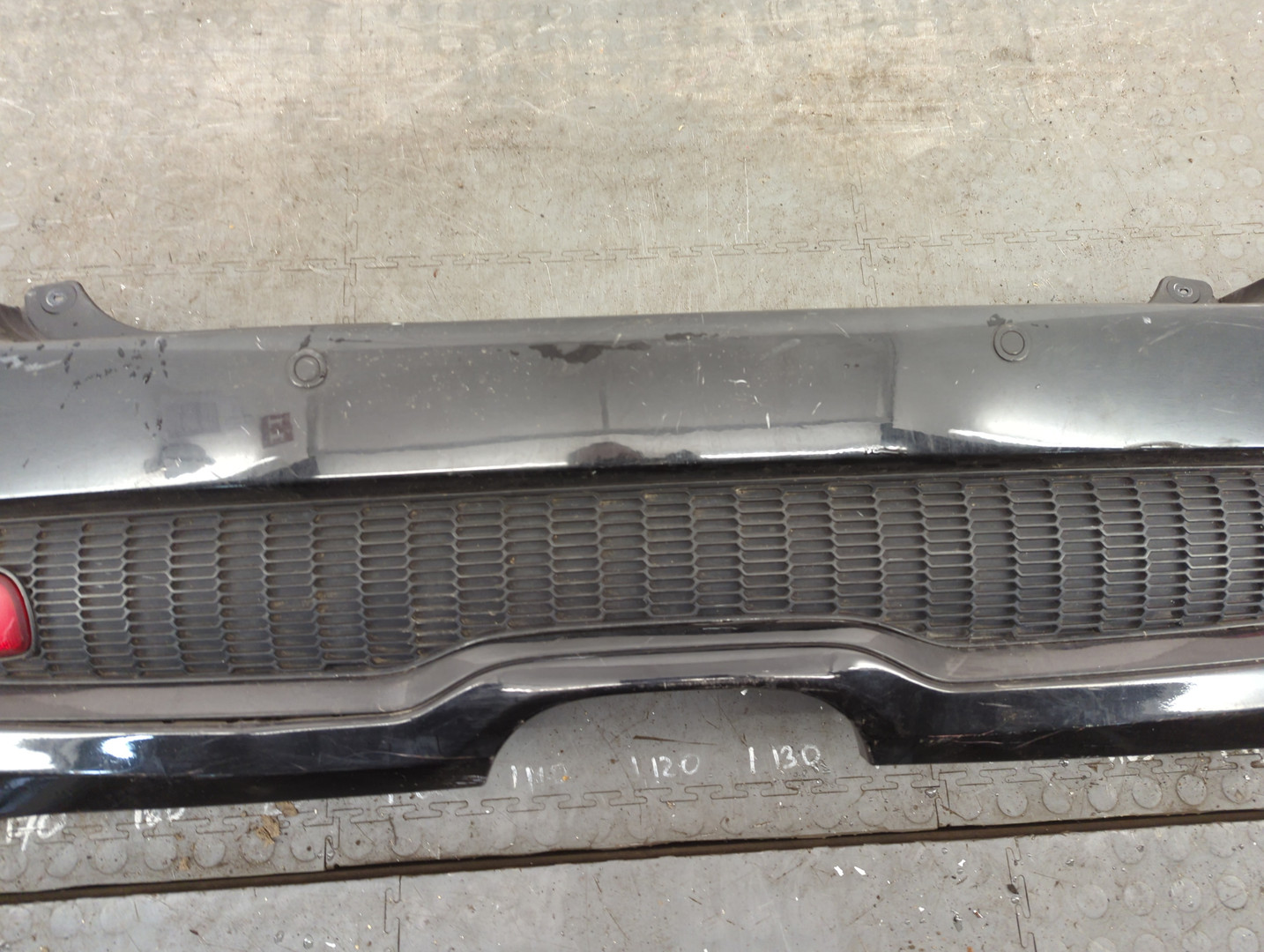 Бампер задний