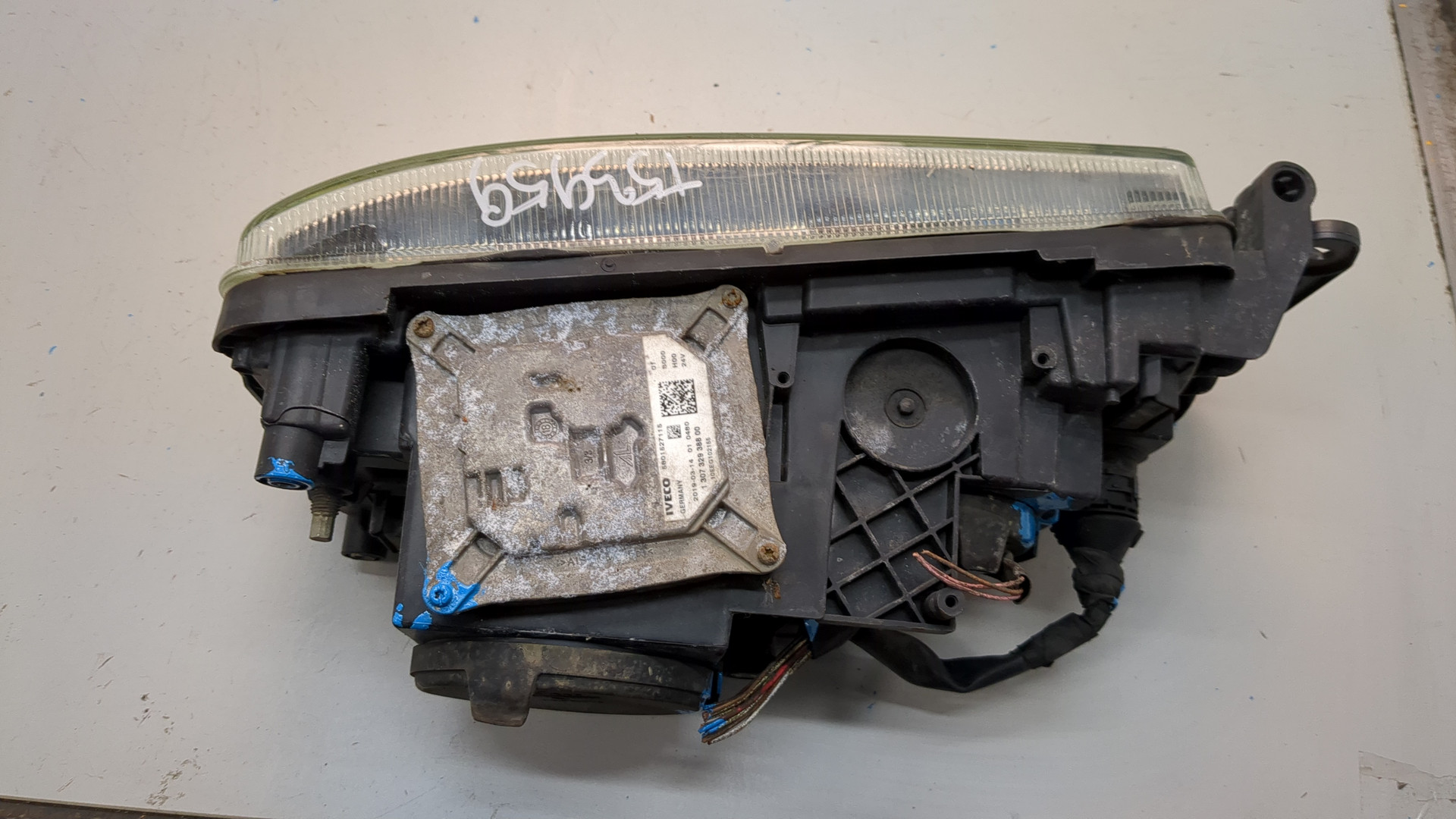 Фара правая