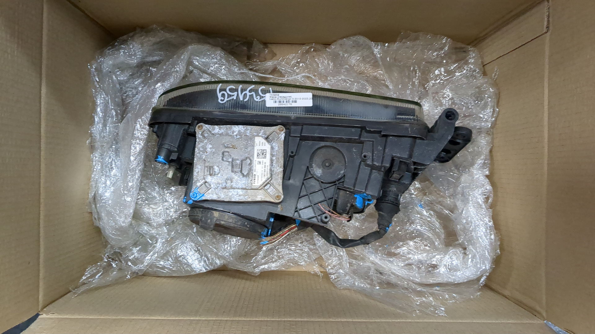 Фара правая