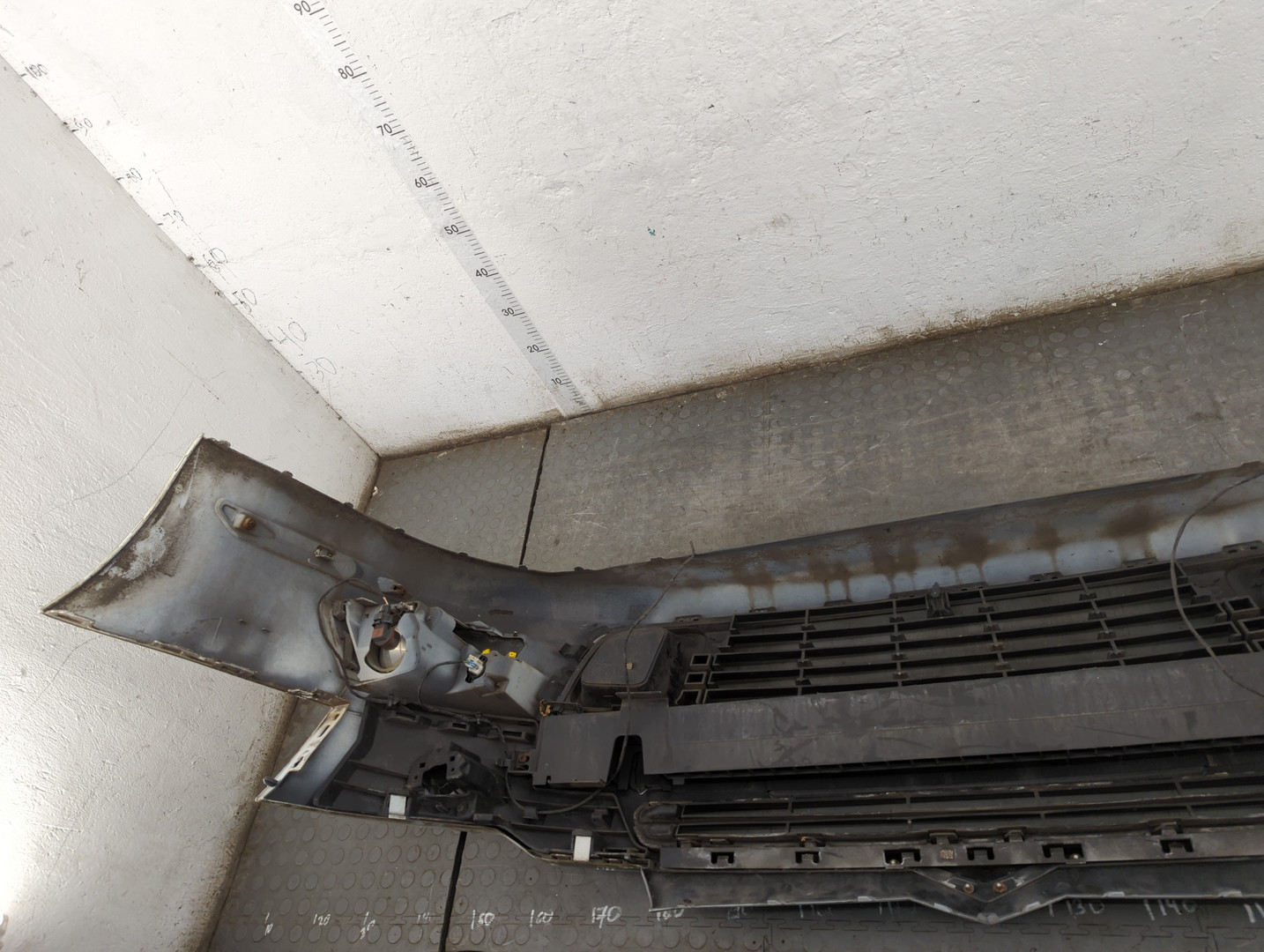 Бампер передний