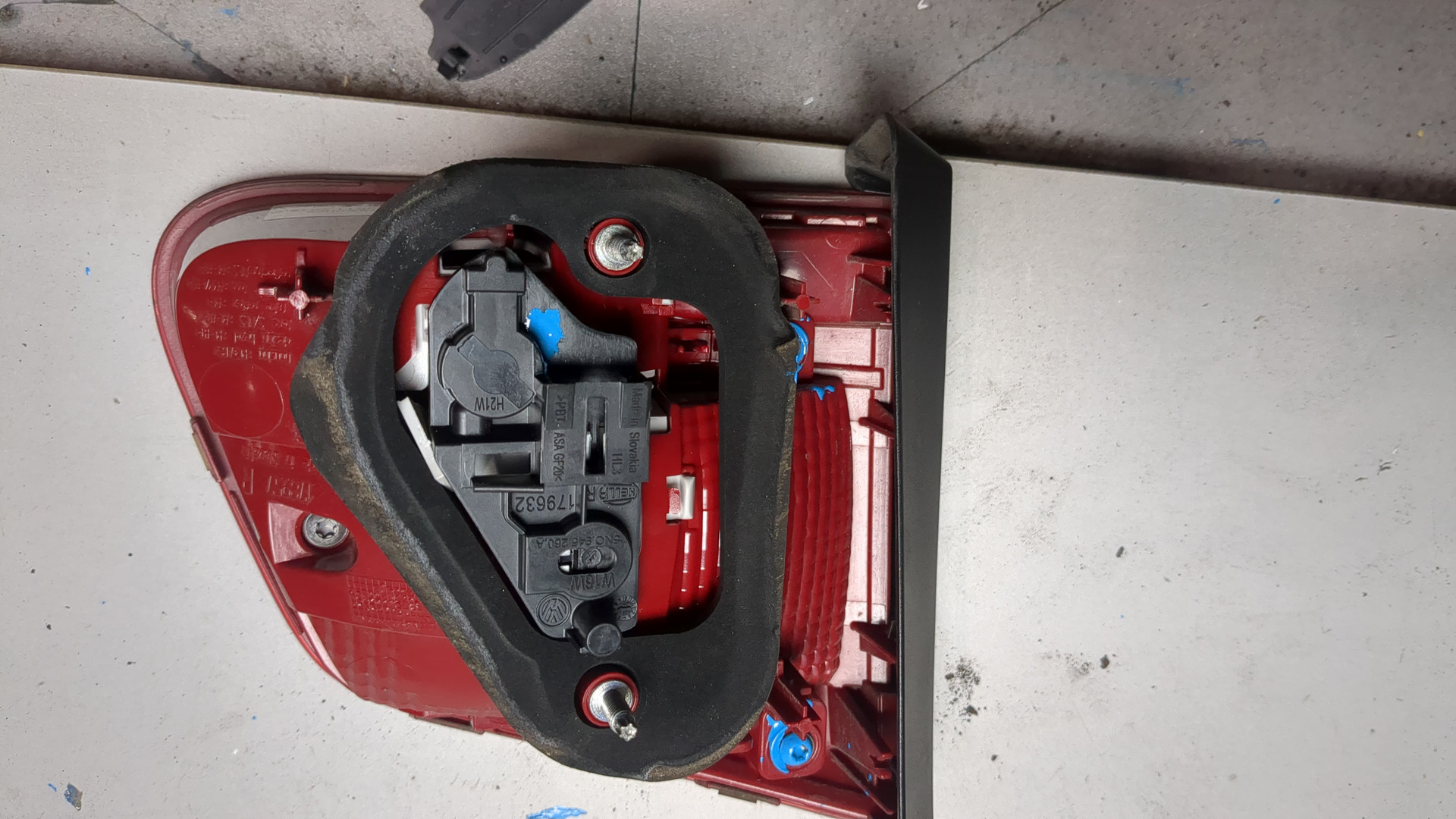 Фонарь задний внутренний правый