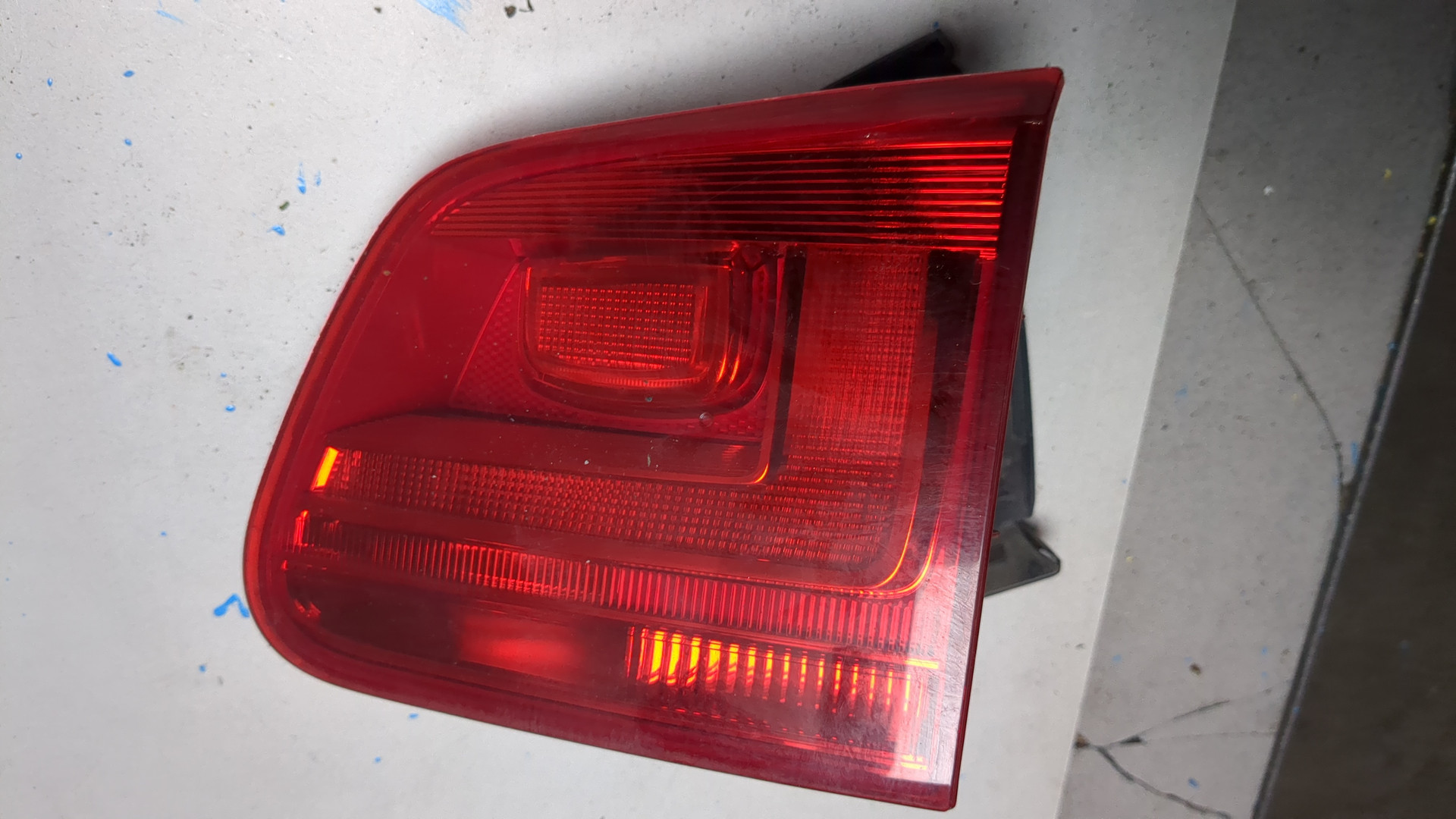 Фонарь задний внутренний правый