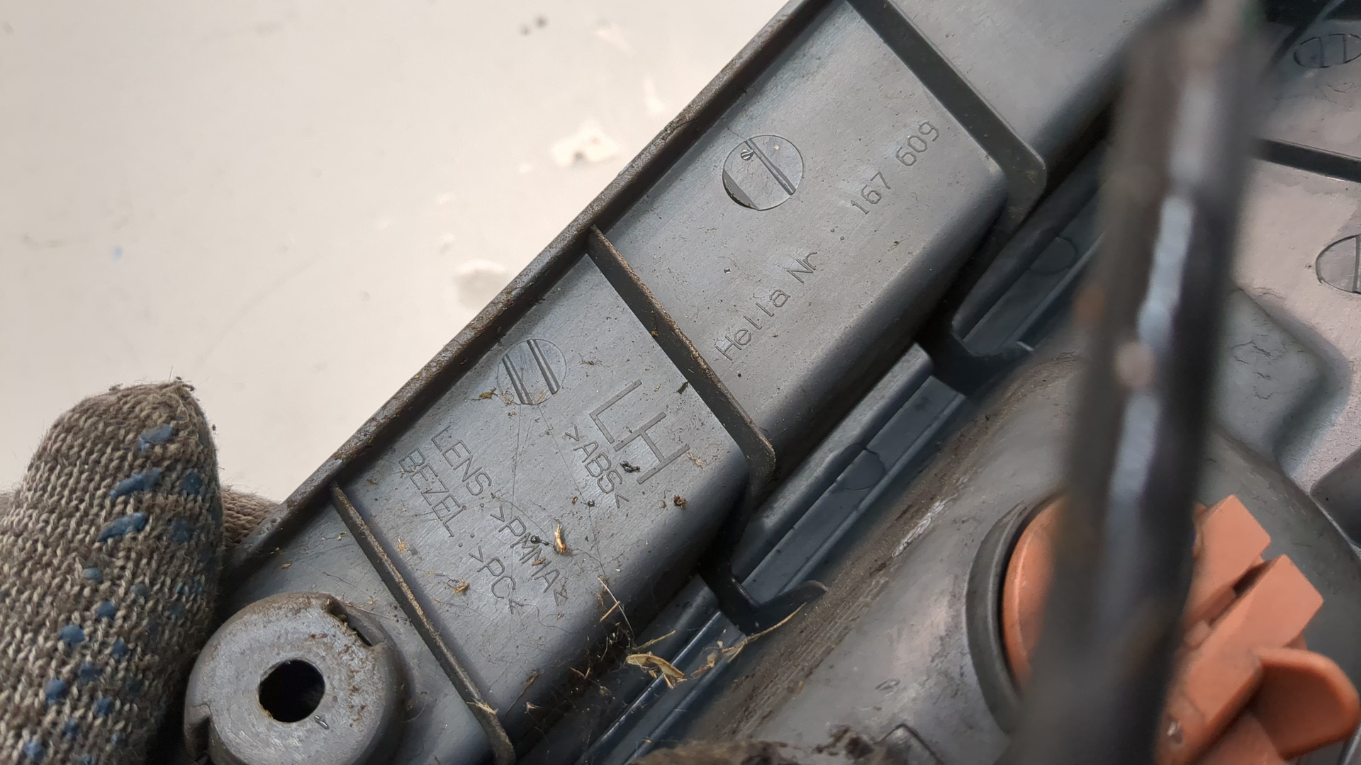 Фонарь задний левый