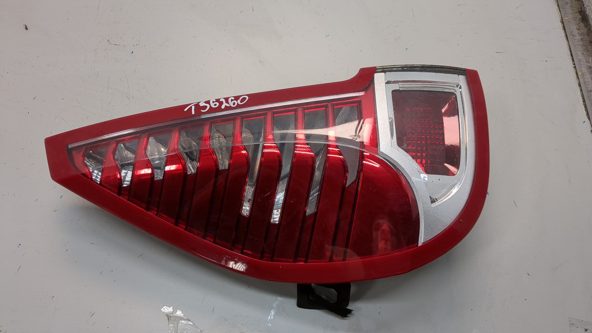 Фонарь задний левый