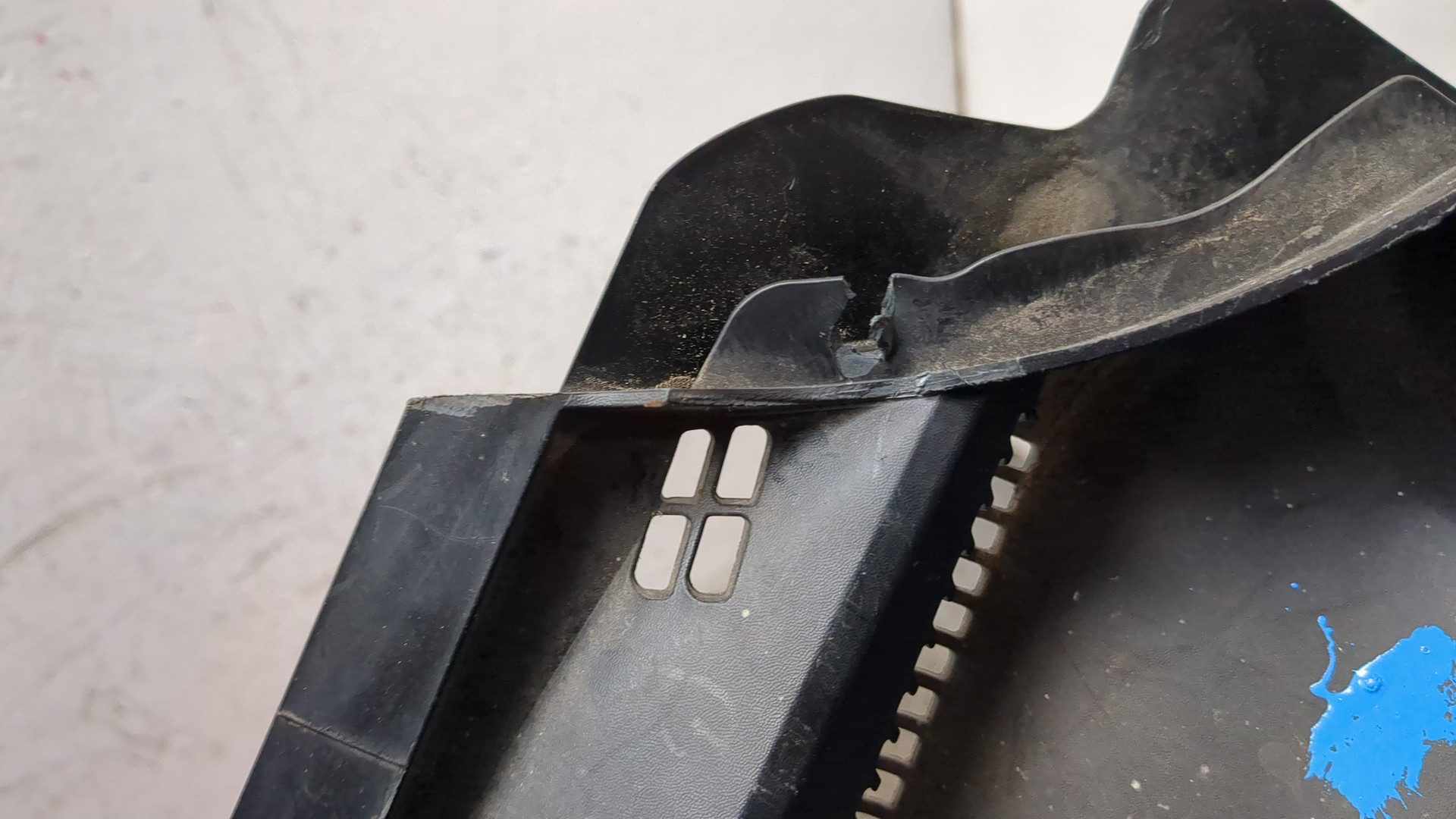 Решетка стеклоочистителей (Жабо)