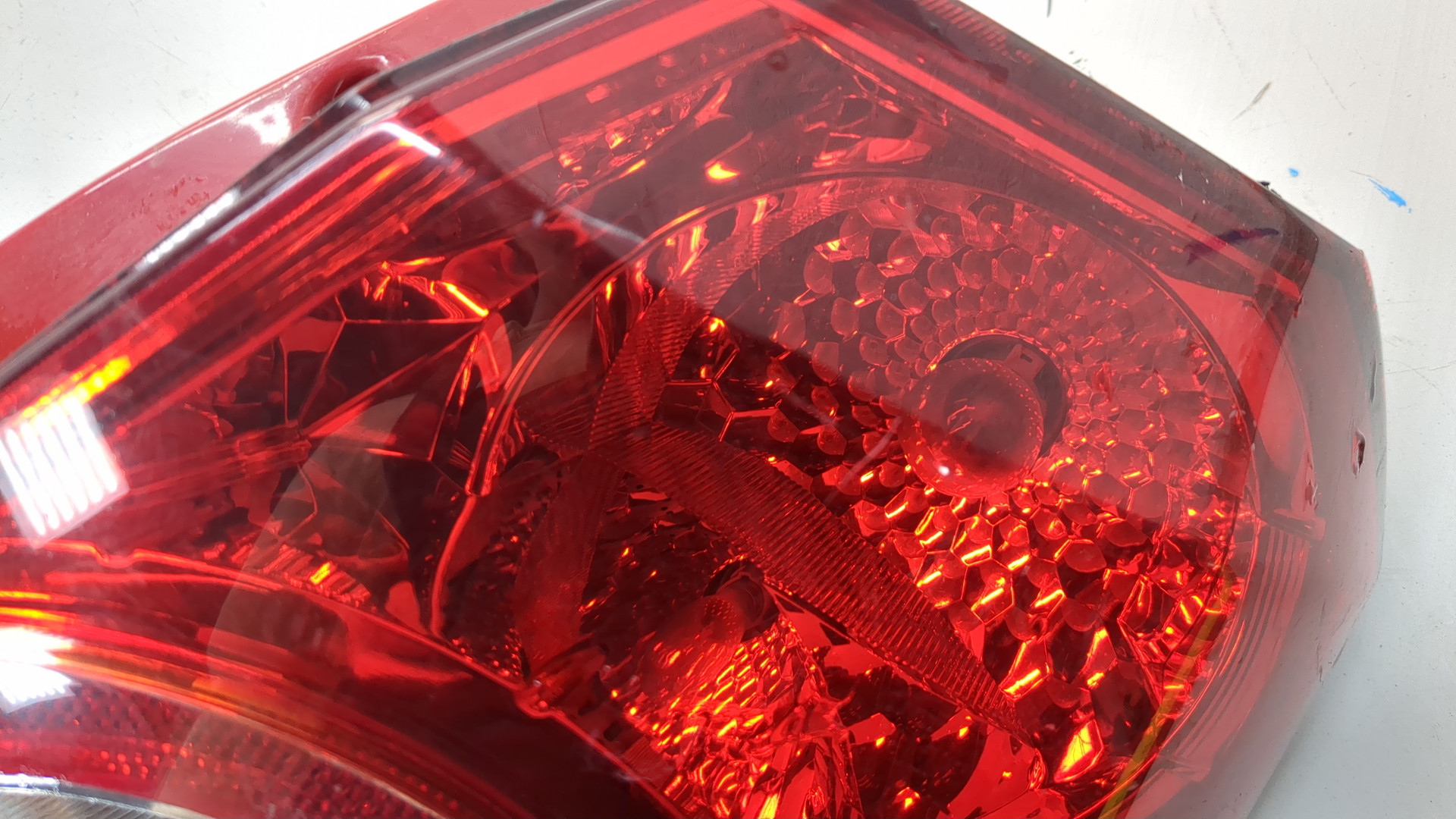 Фонарь задний правый