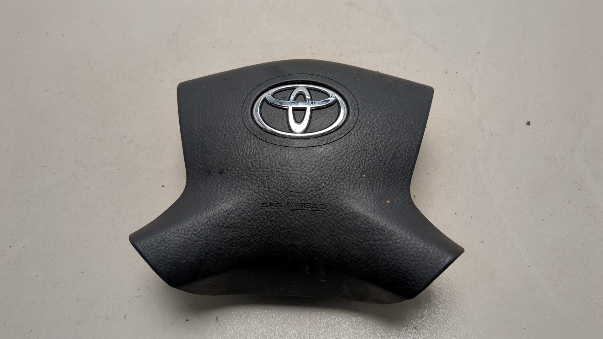 Подушка безопасности в рулевое колесо