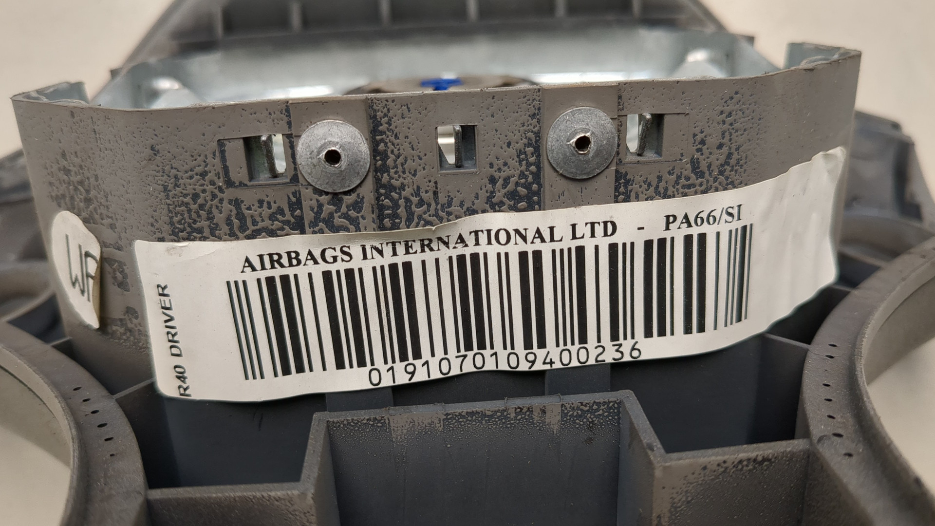 Подушка безопасности в рулевое колесо