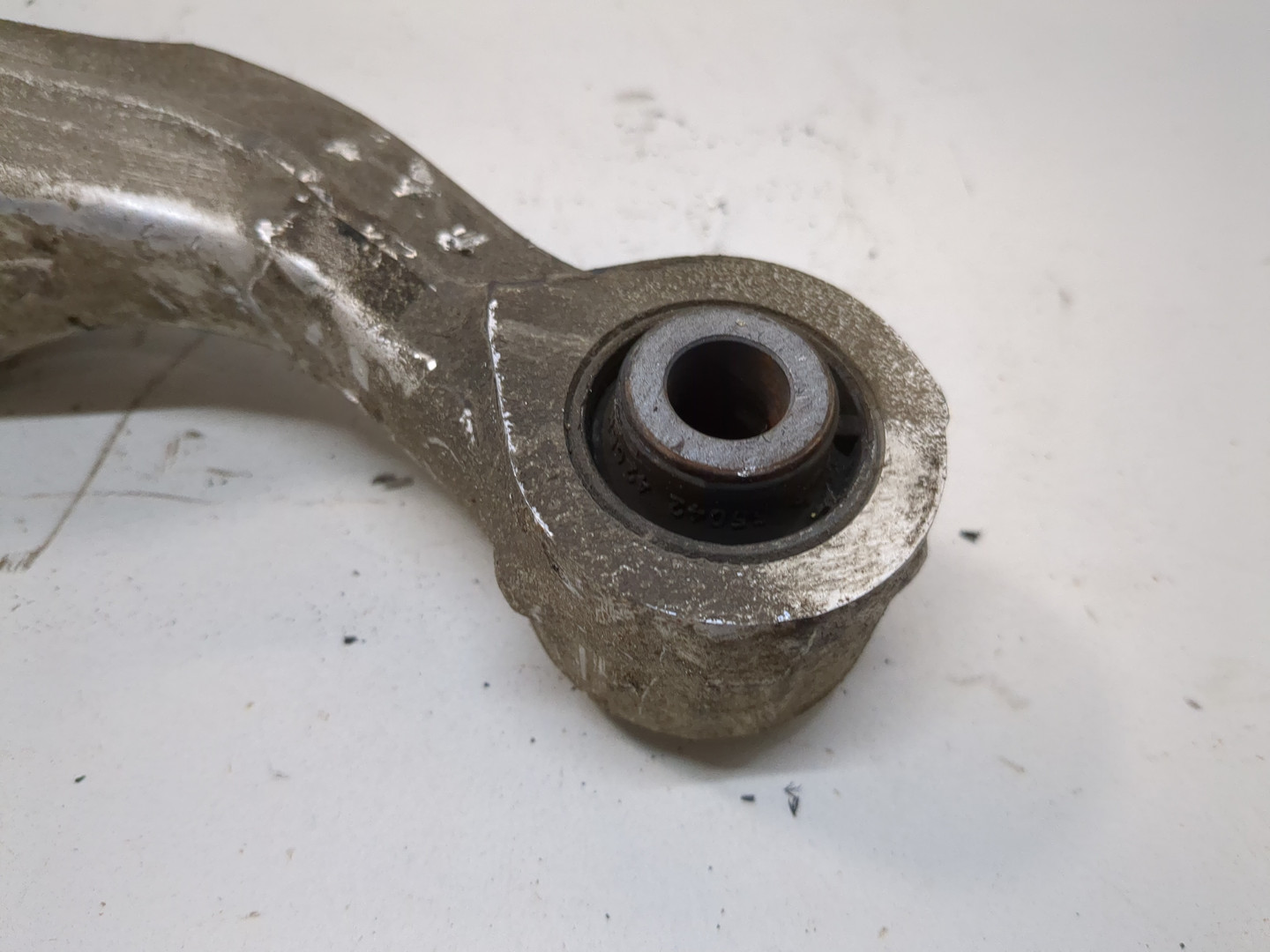 Рычаг задний правый