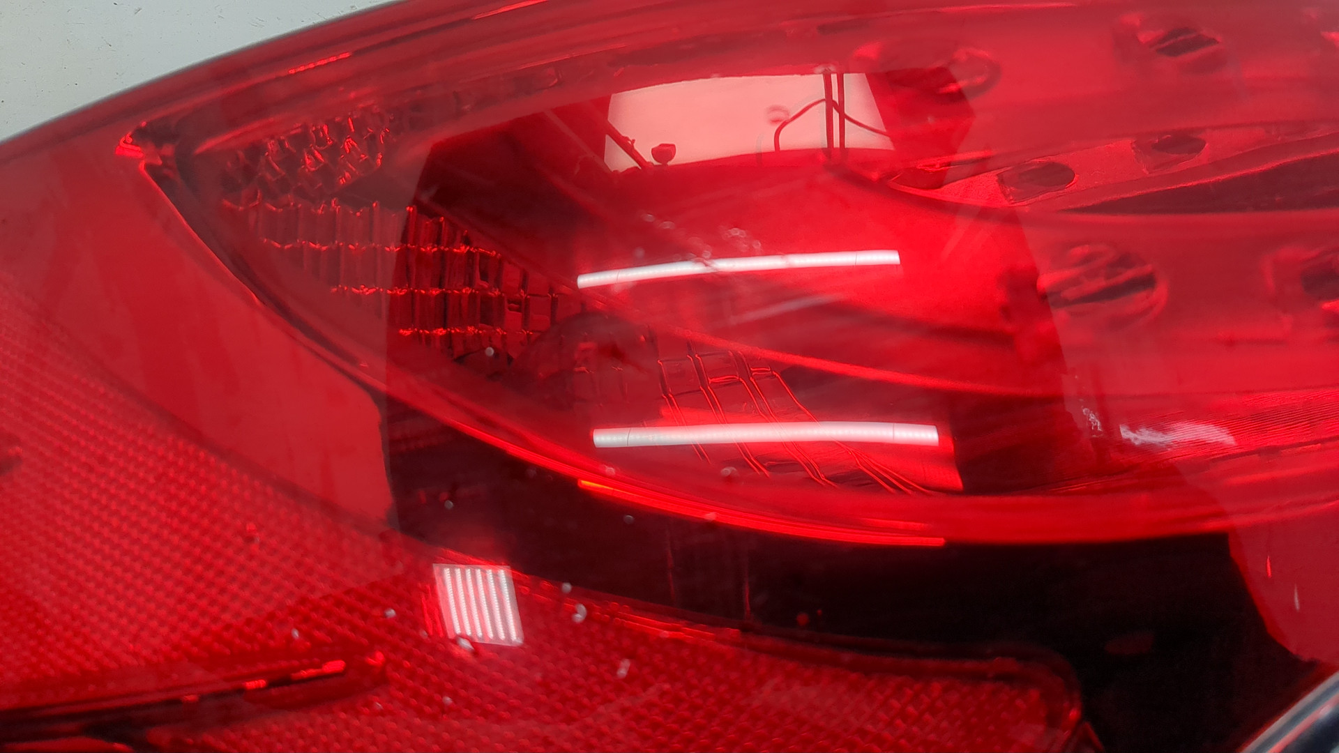 Фонарь задний левый