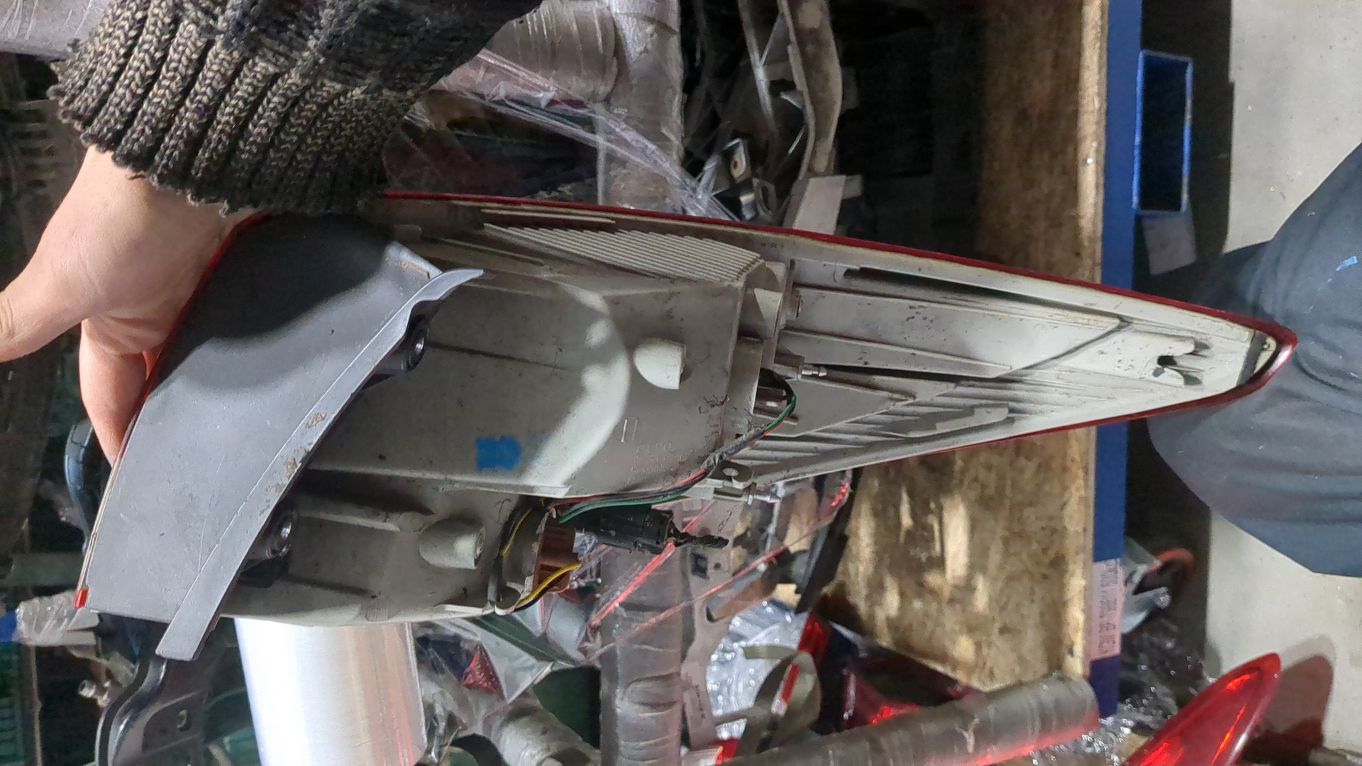 Фонарь задний левый