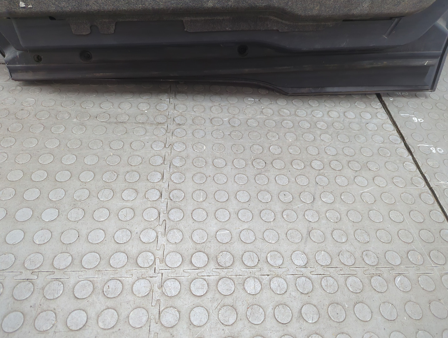 Дверь передняя левая