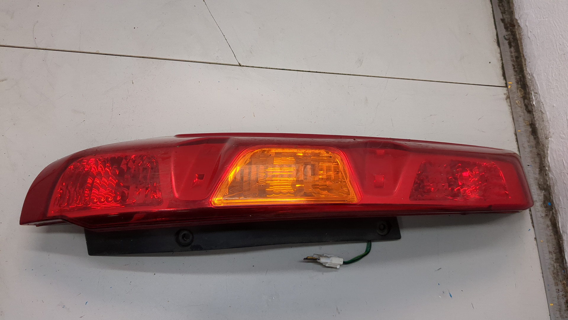 Фонарь задний левый