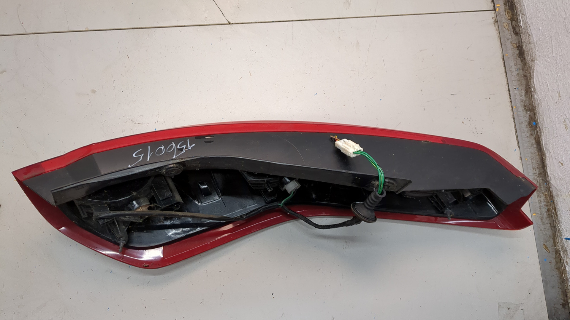 Фонарь задний левый