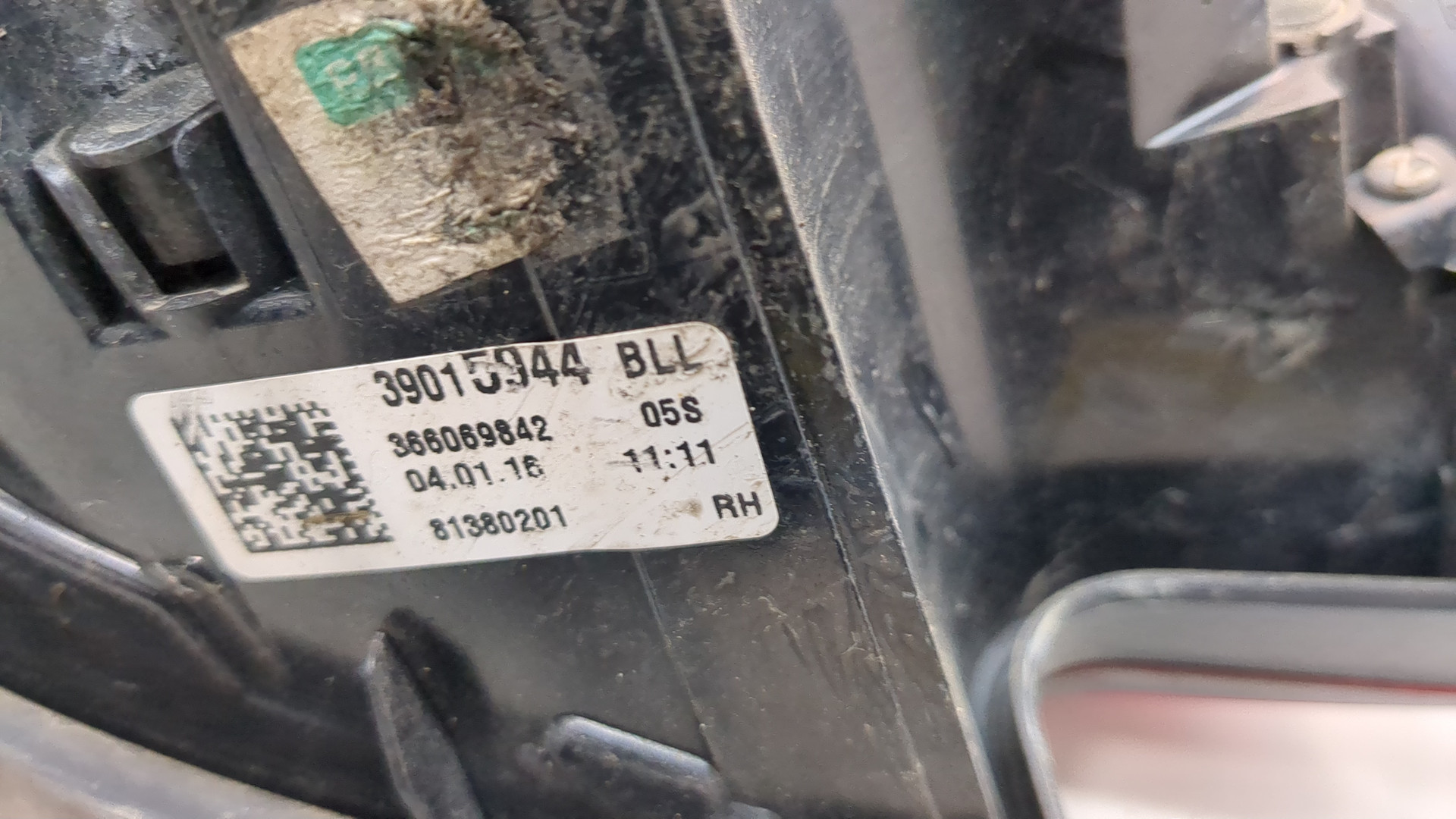 Фонарь задний правый