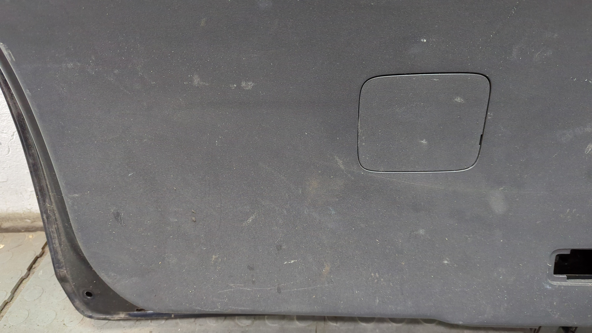 Дверь багажника