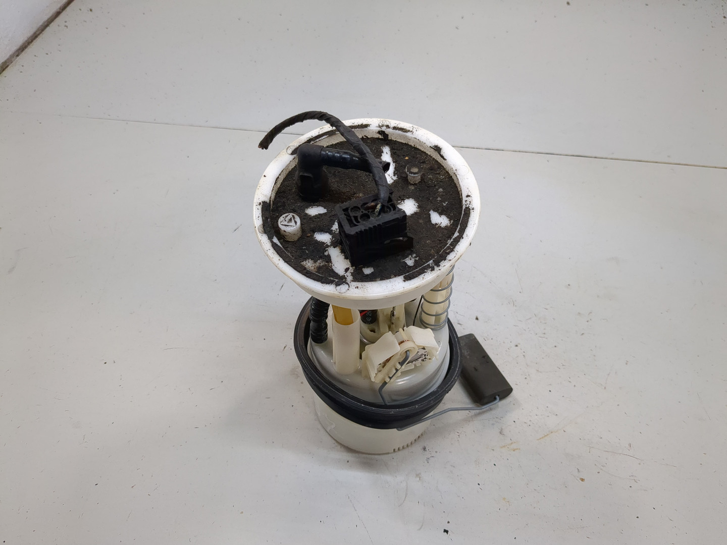 Насос топливный электрический