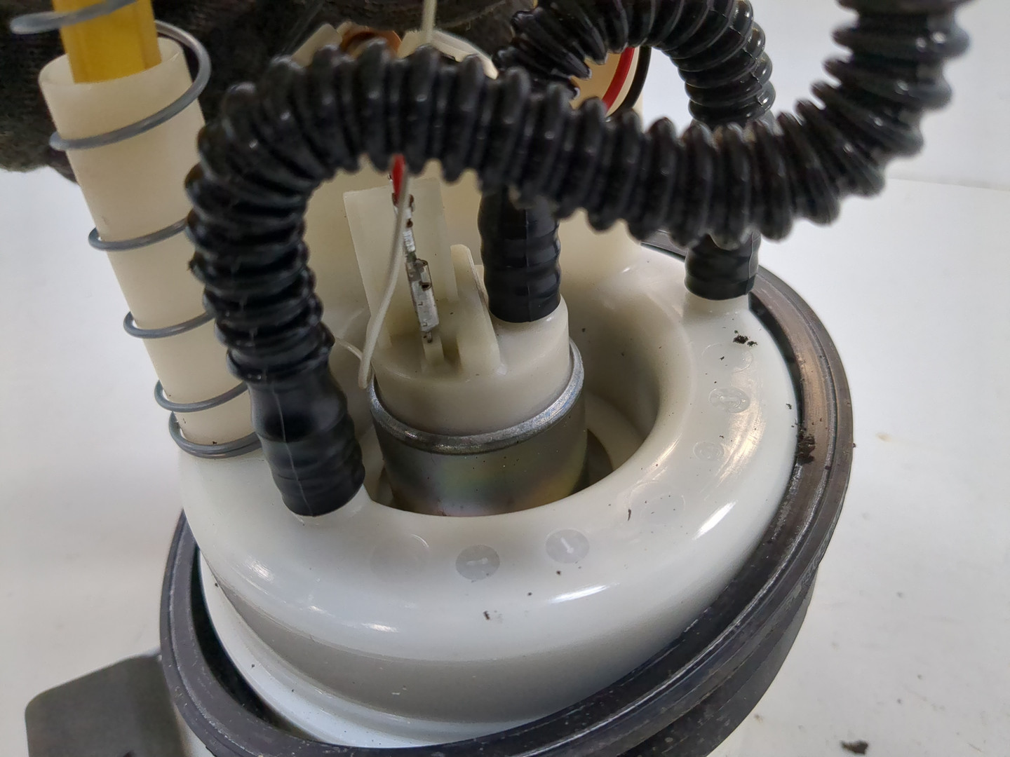 Насос топливный электрический