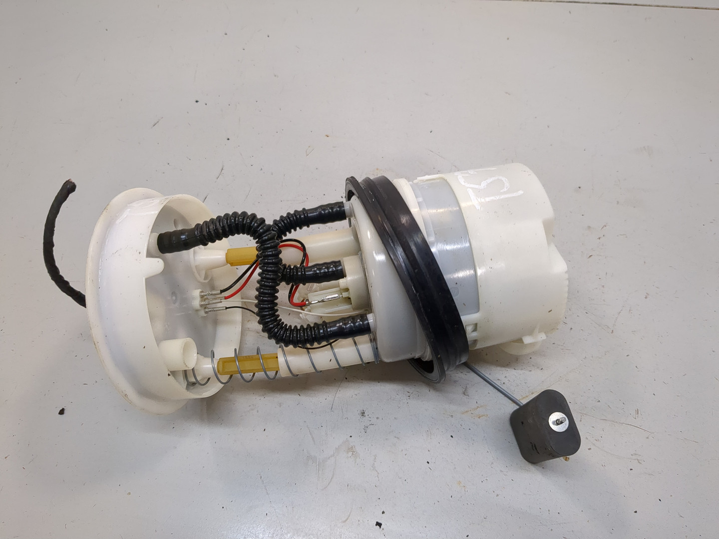 Насос топливный электрический