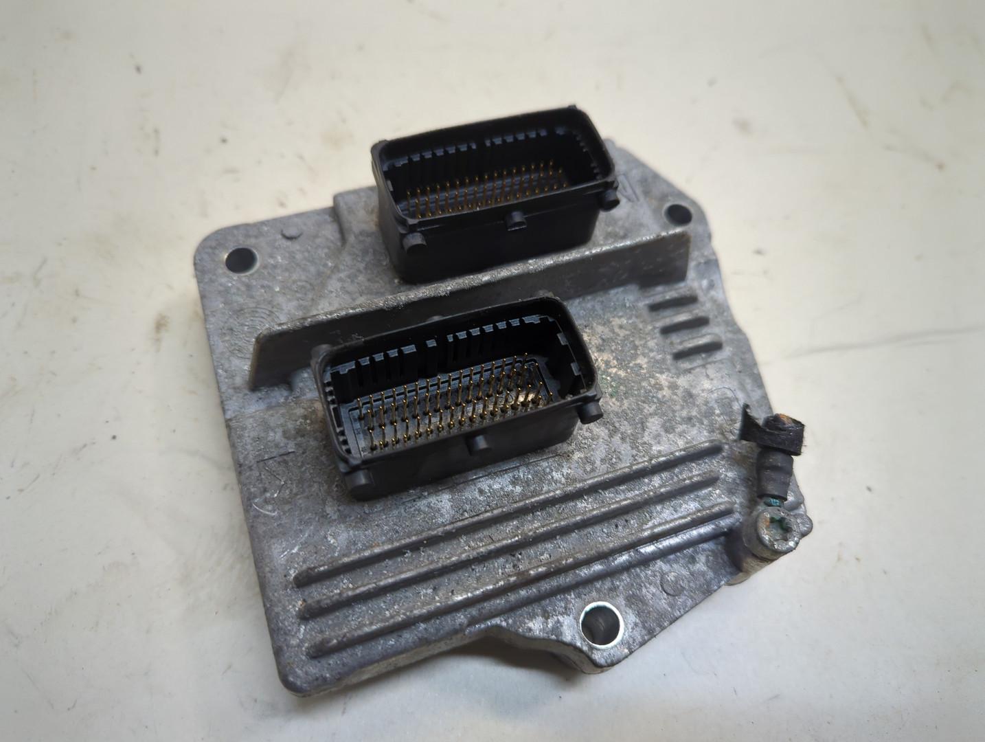 Блок управления двигателем