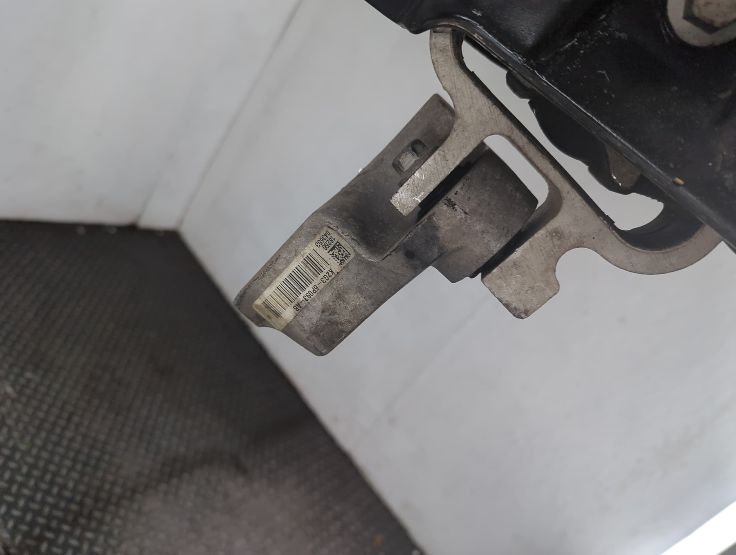 Балка подмоторная