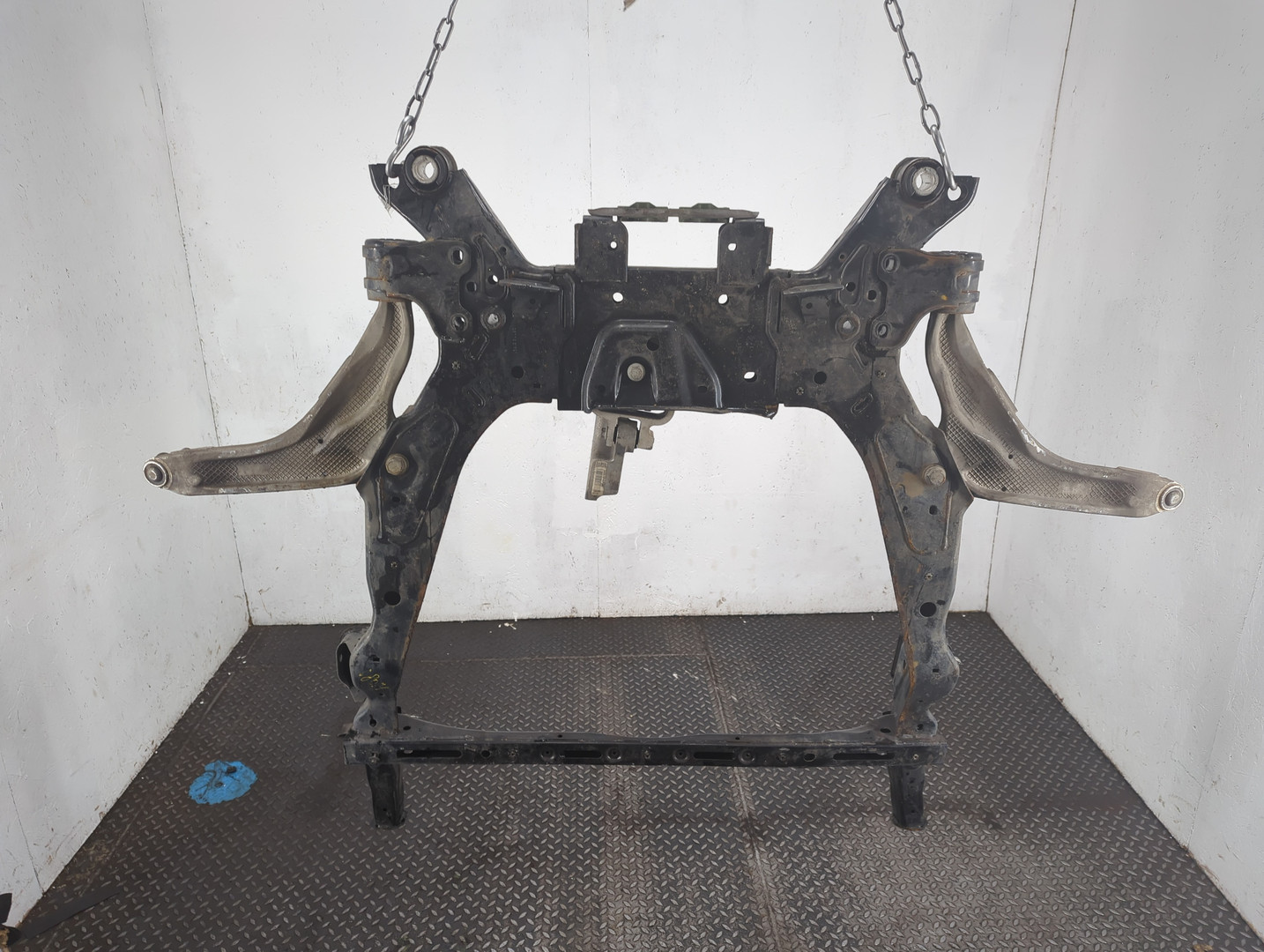 Балка подмоторная