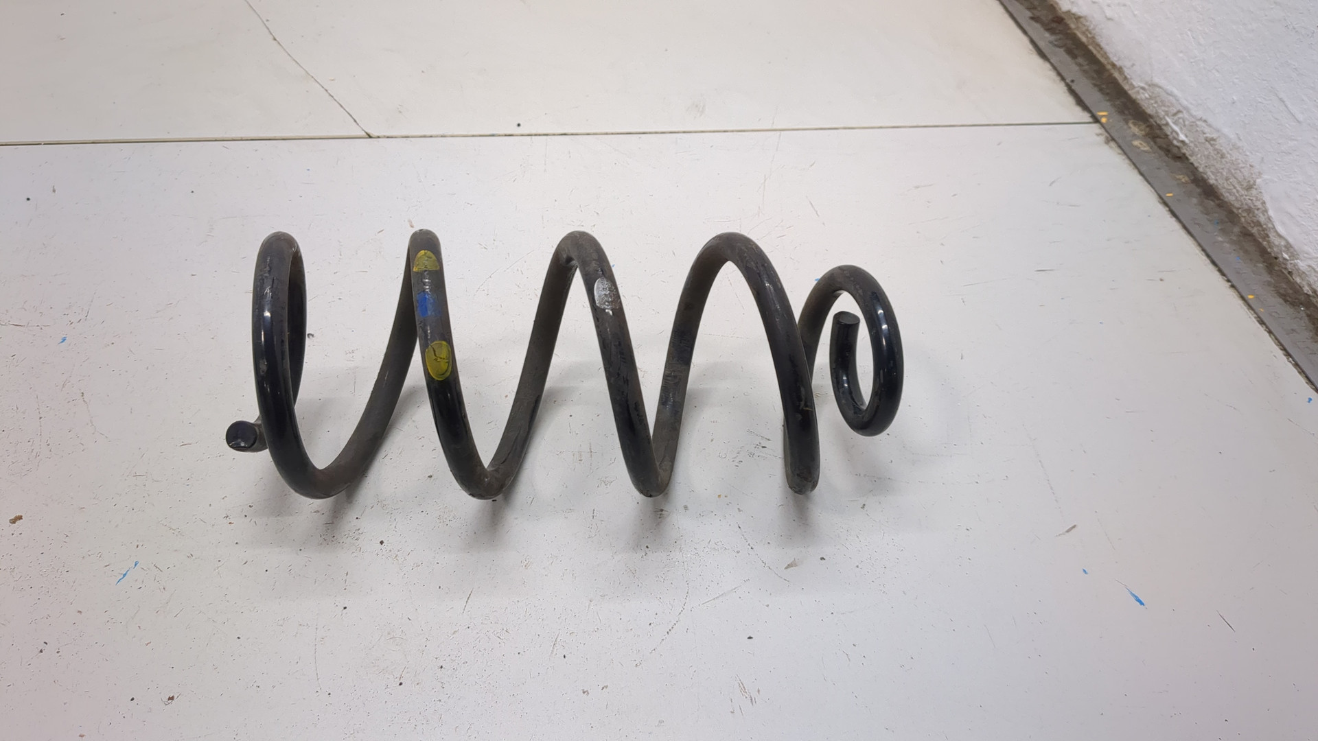 Пружина задняя