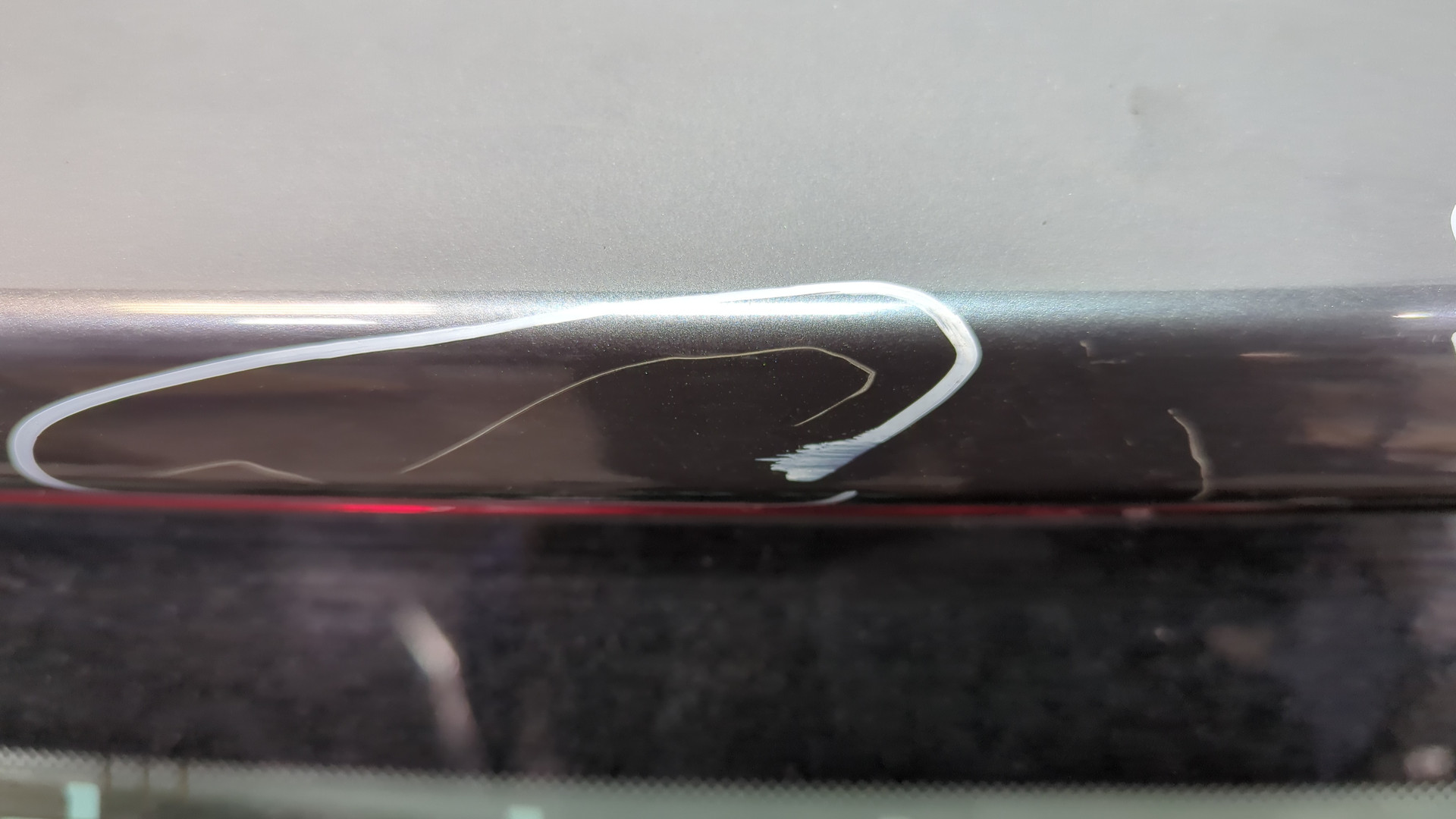 Дверь багажника