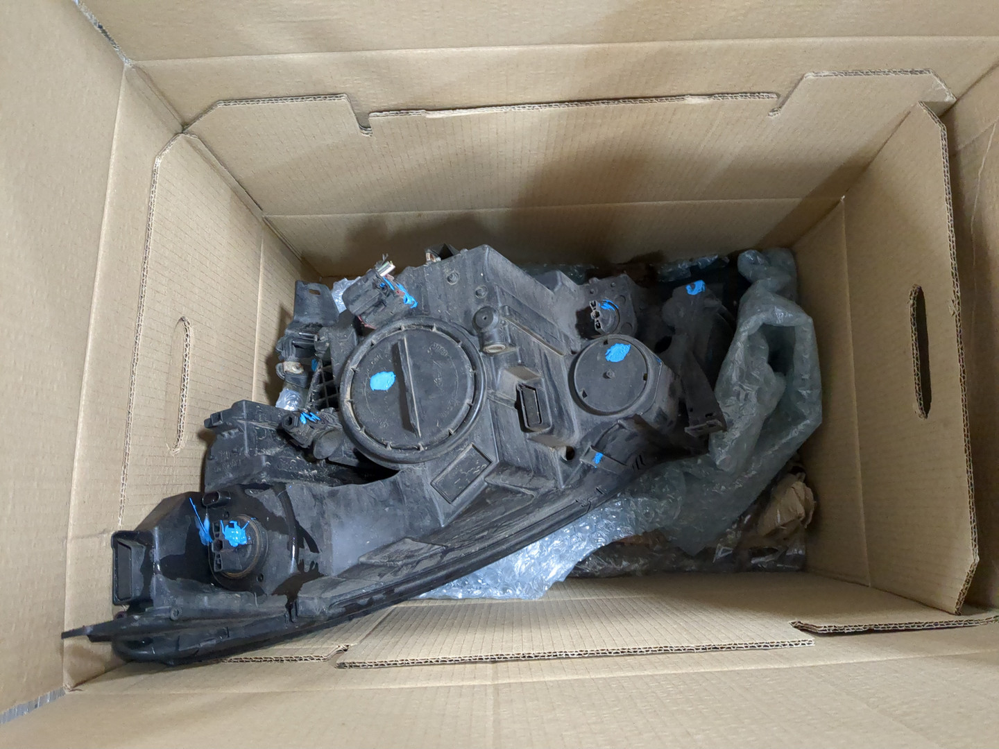 Фара правая